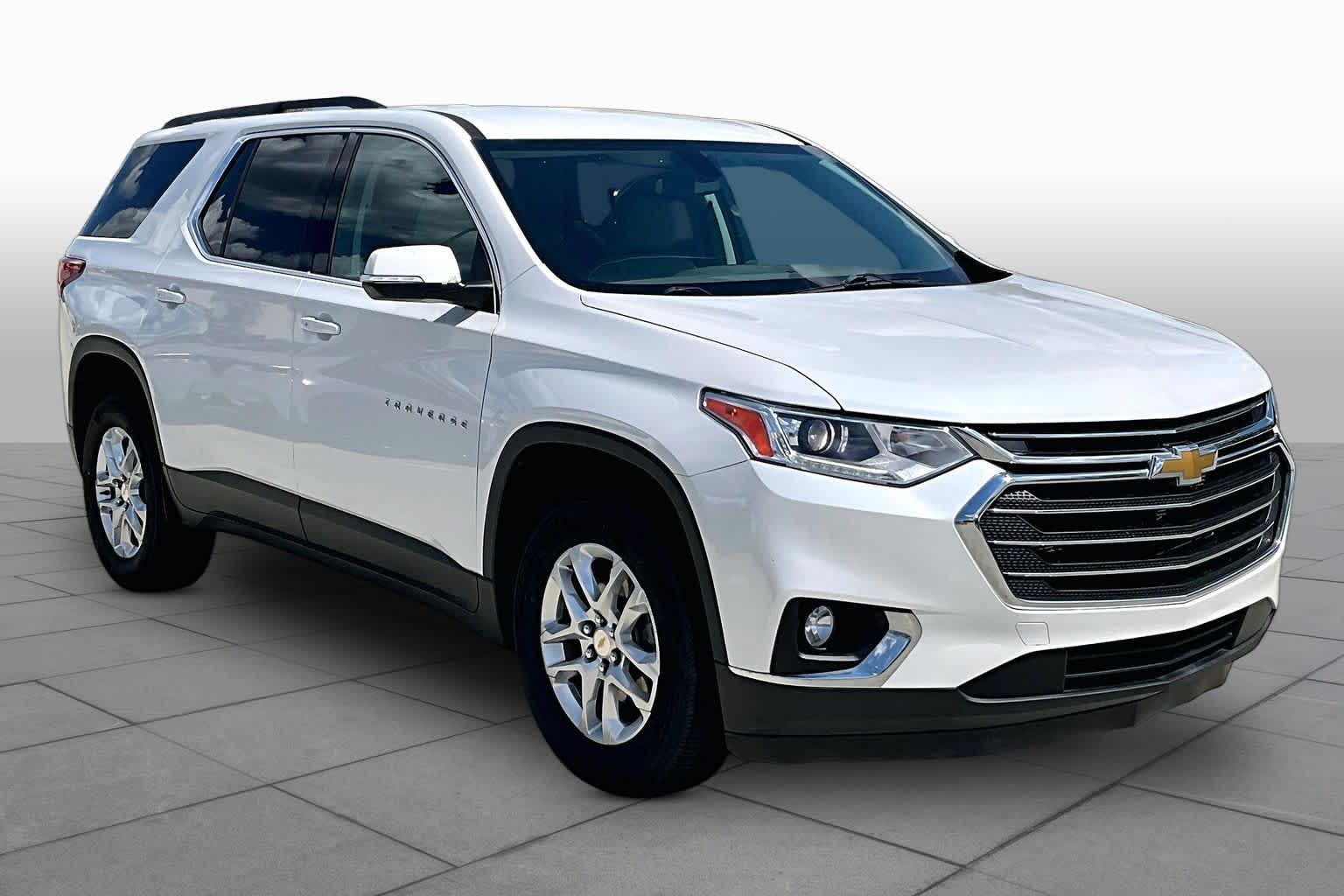 2021 Chevrolet Traverse LT Cloth Iridescent Pearl Tricoat at Lexus Southwest Houston