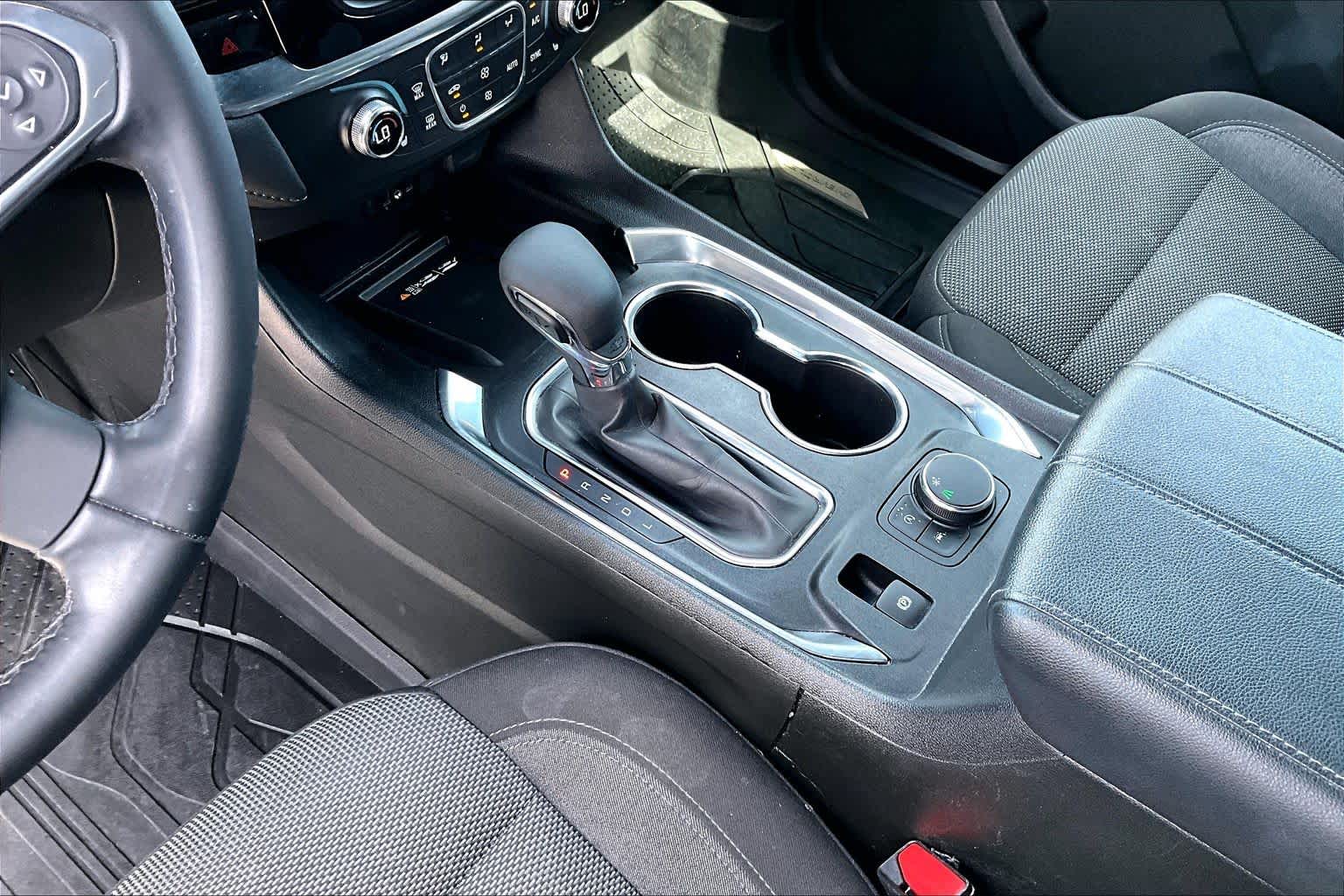 2023 Chevrolet Traverse photo 30 of 72