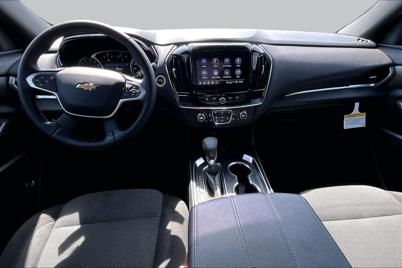 2023 Chevrolet Traverse photo 28 of 72