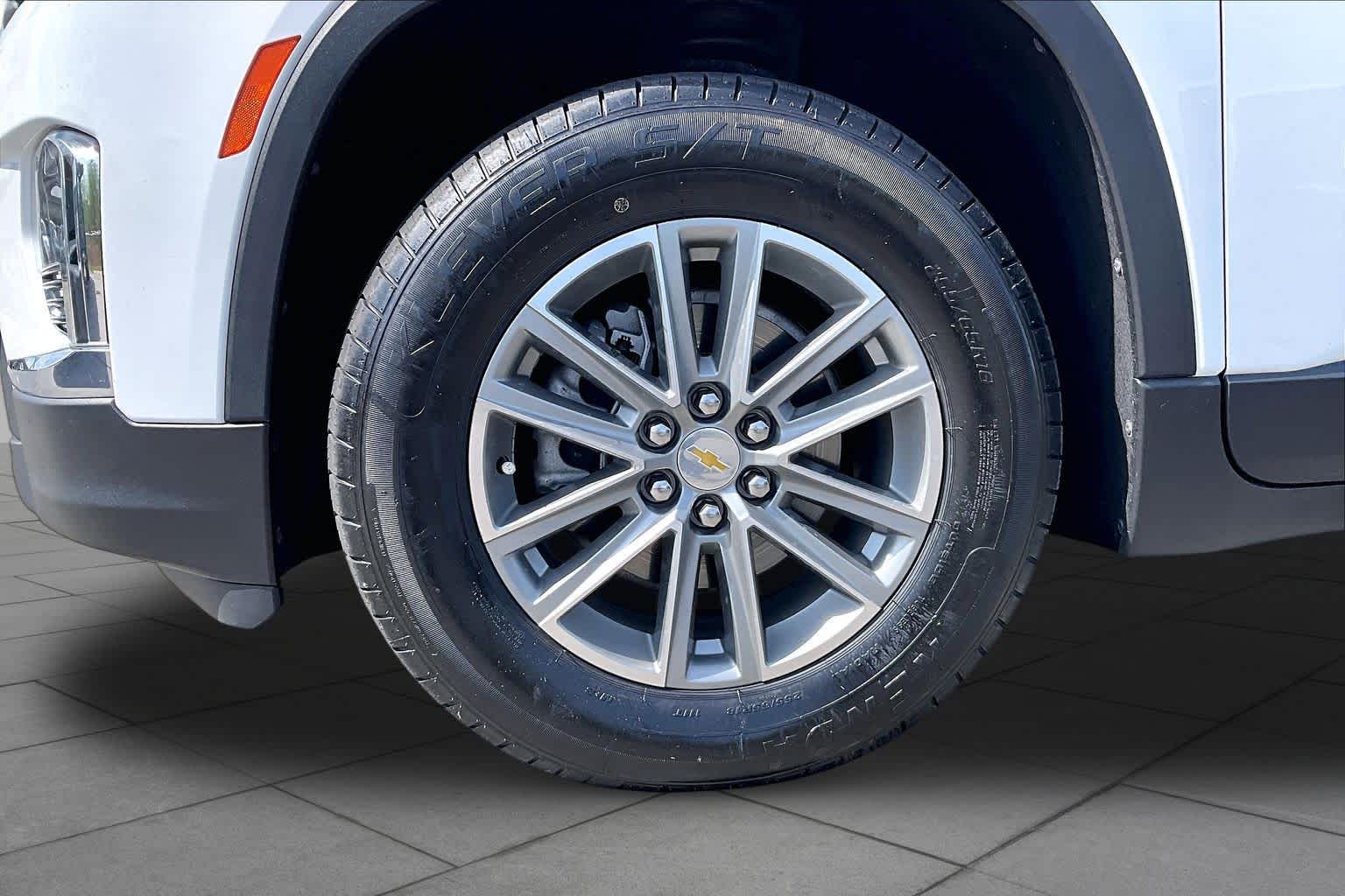 2023 Chevrolet Traverse photo 20 of 72