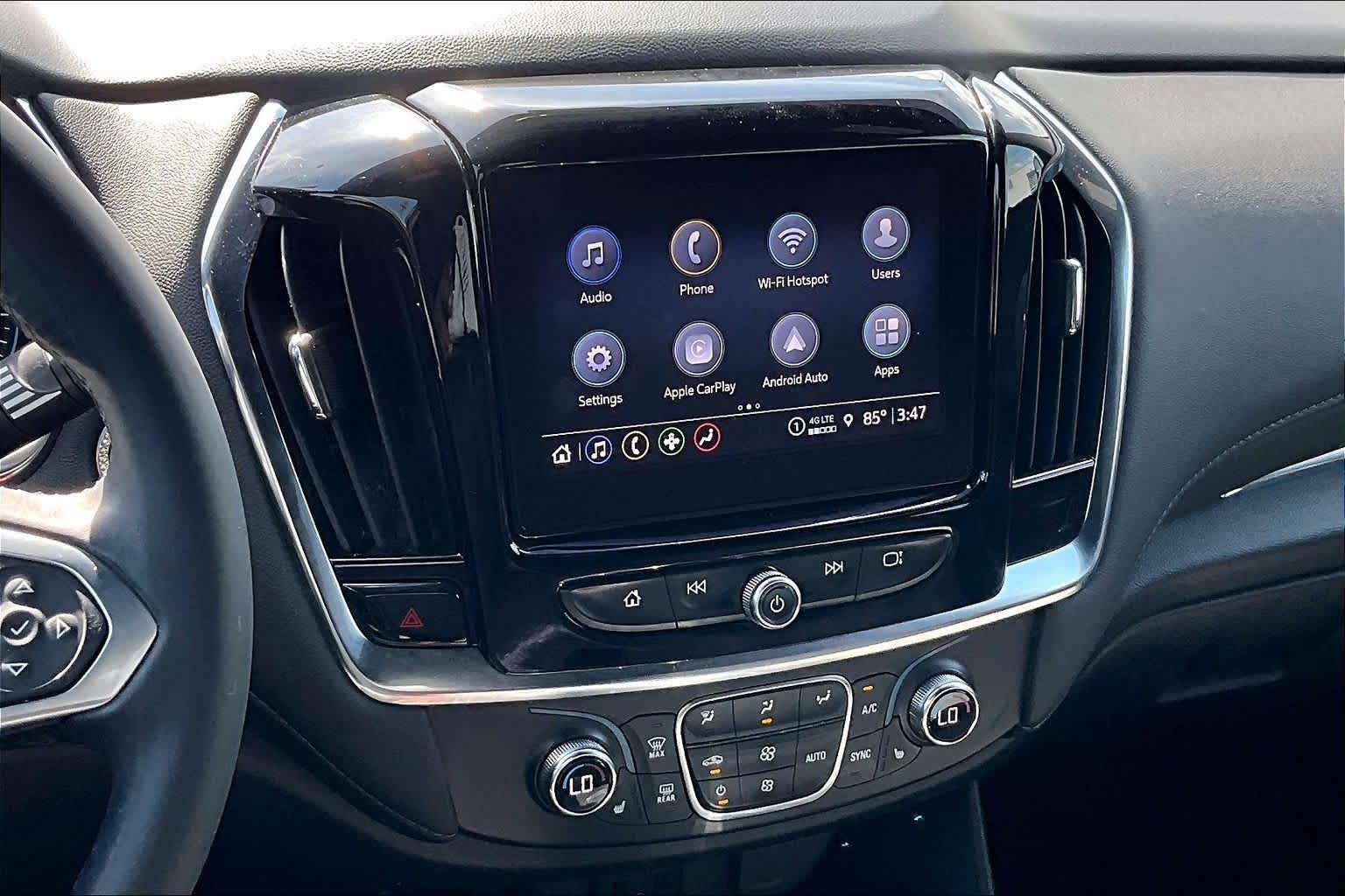 2023 Chevrolet Traverse photo 12 of 72