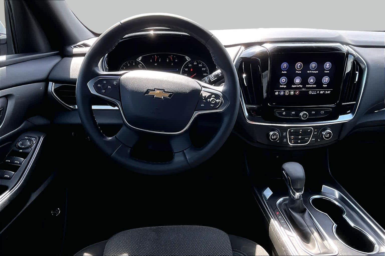2023 Chevrolet Traverse photo 10 of 72