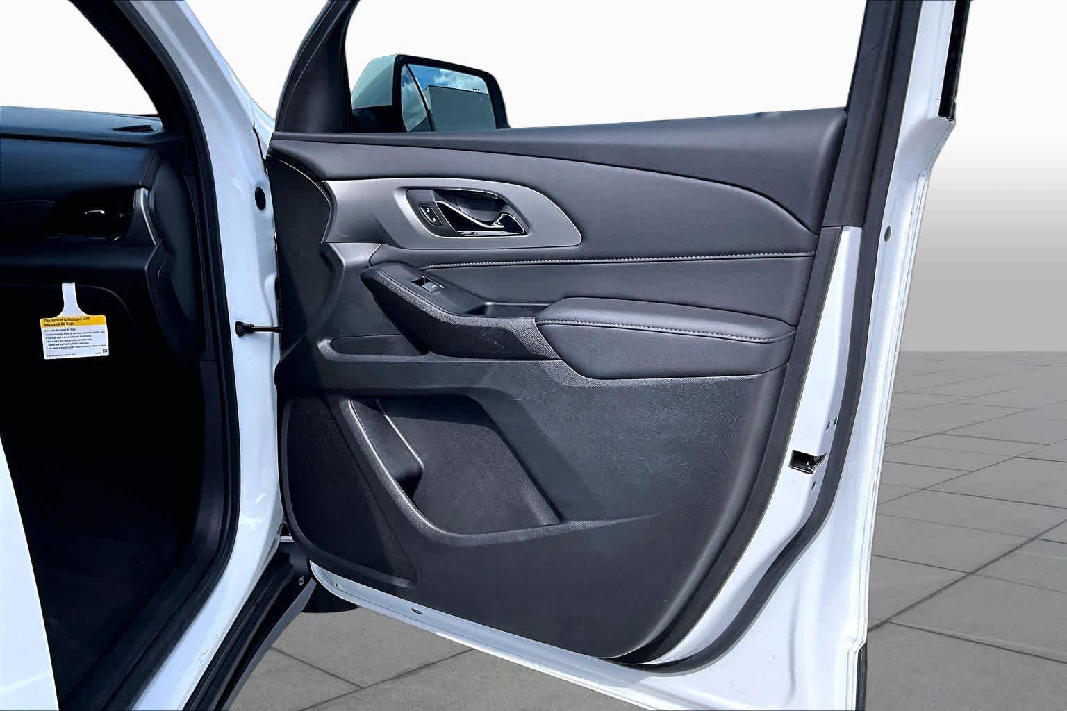2023 Chevrolet Traverse photo 45 of 72