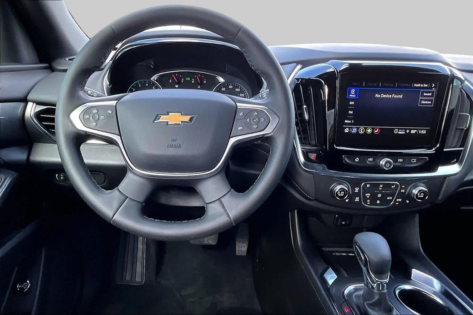 2023 Chevrolet Traverse photo 11 of 72