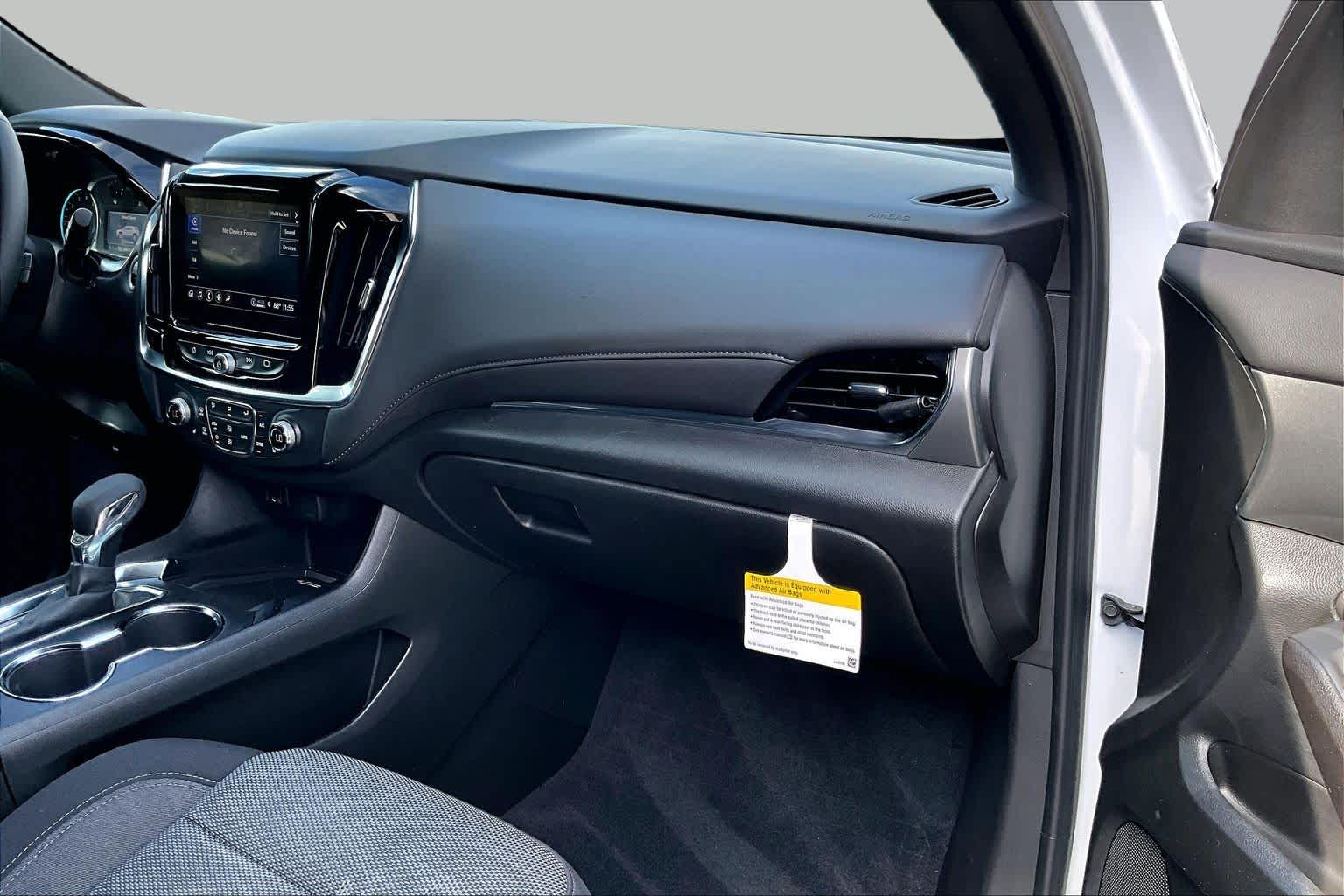 2023 Chevrolet Traverse photo 37 of 72