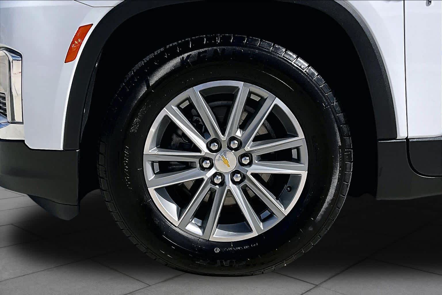 2023 Chevrolet Traverse photo 21 of 72