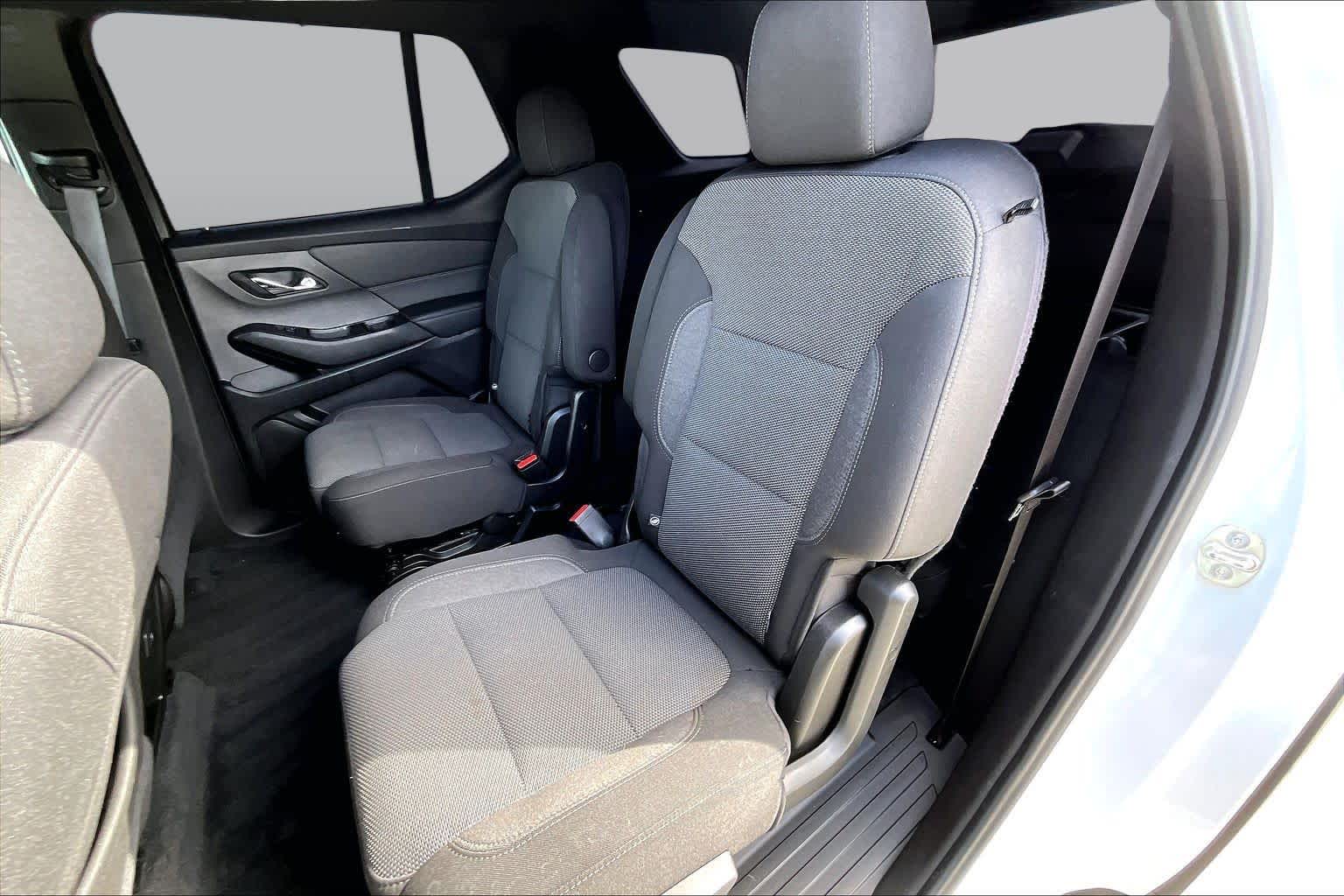 2023 Chevrolet Traverse photo 39 of 72