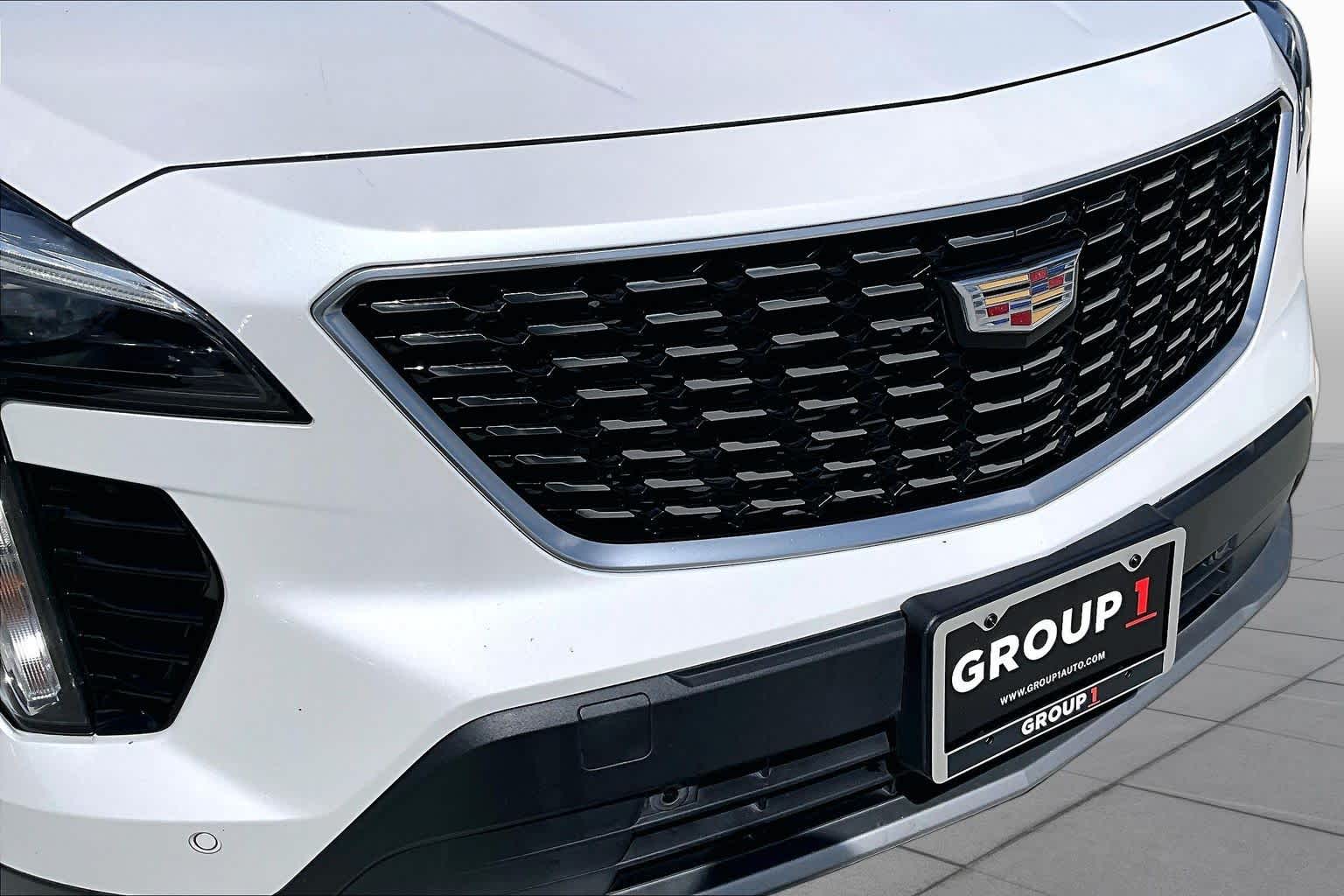 2019 Cadillac XT4 FWD Premium Luxury Crystal White Tricoat at Beck & Masten Kia