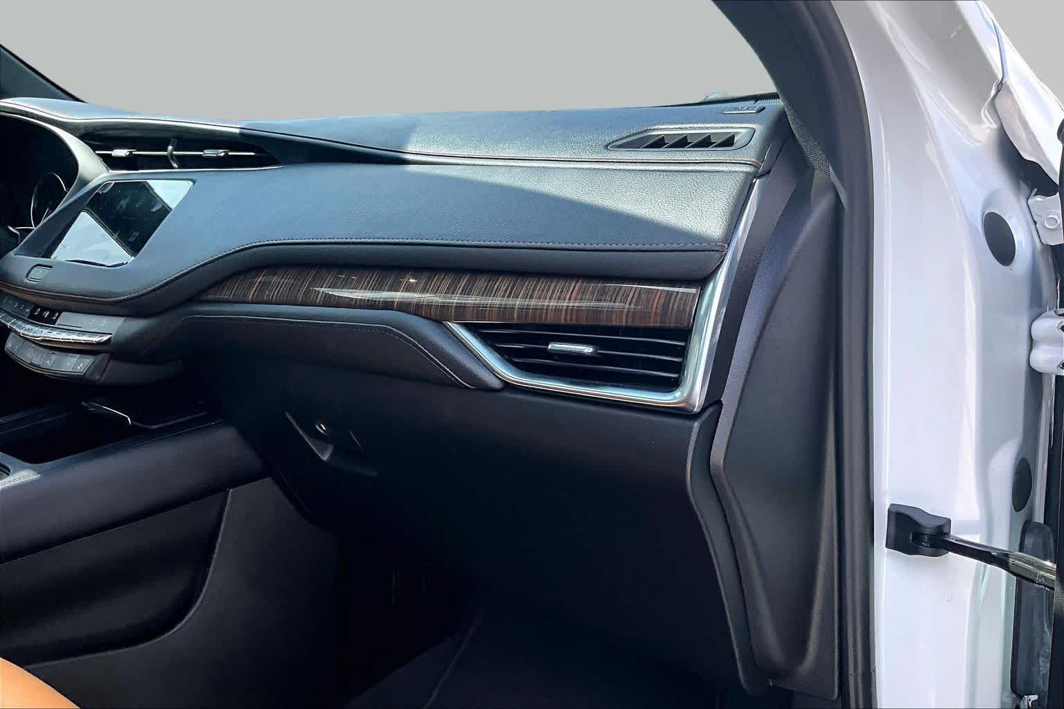 2023 Cadillac XT4 FWD Premium Luxury Crystal White Tricoat at Davis Chevrolet