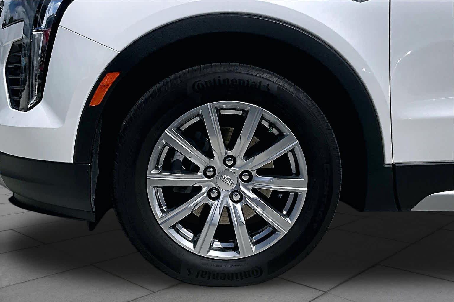 2023 Cadillac XT4 FWD Premium Luxury Crystal White Tricoat at Davis Chevrolet
