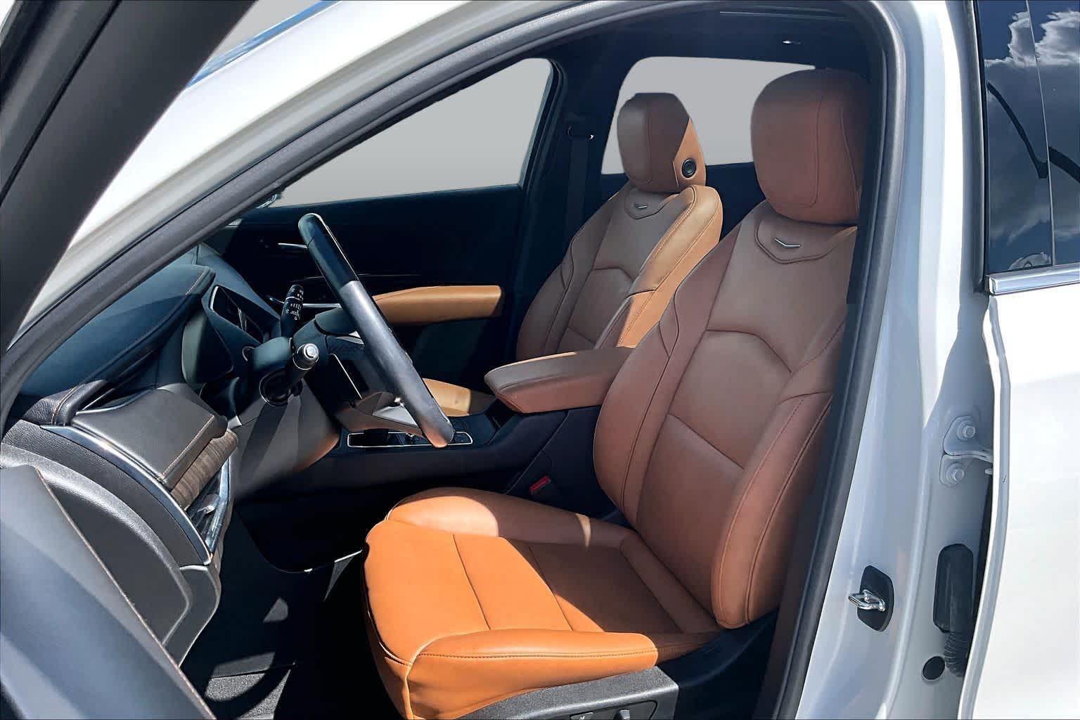 2023 Cadillac XT4 FWD Premium Luxury Crystal White Tricoat at Davis Chevrolet