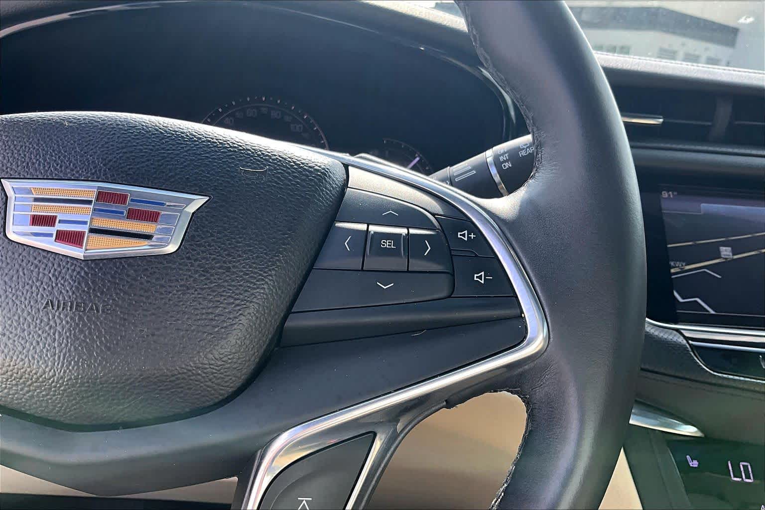 2017 Cadillac XT5 Luxury FWD Crystal White Tricoat at Tomball Ford