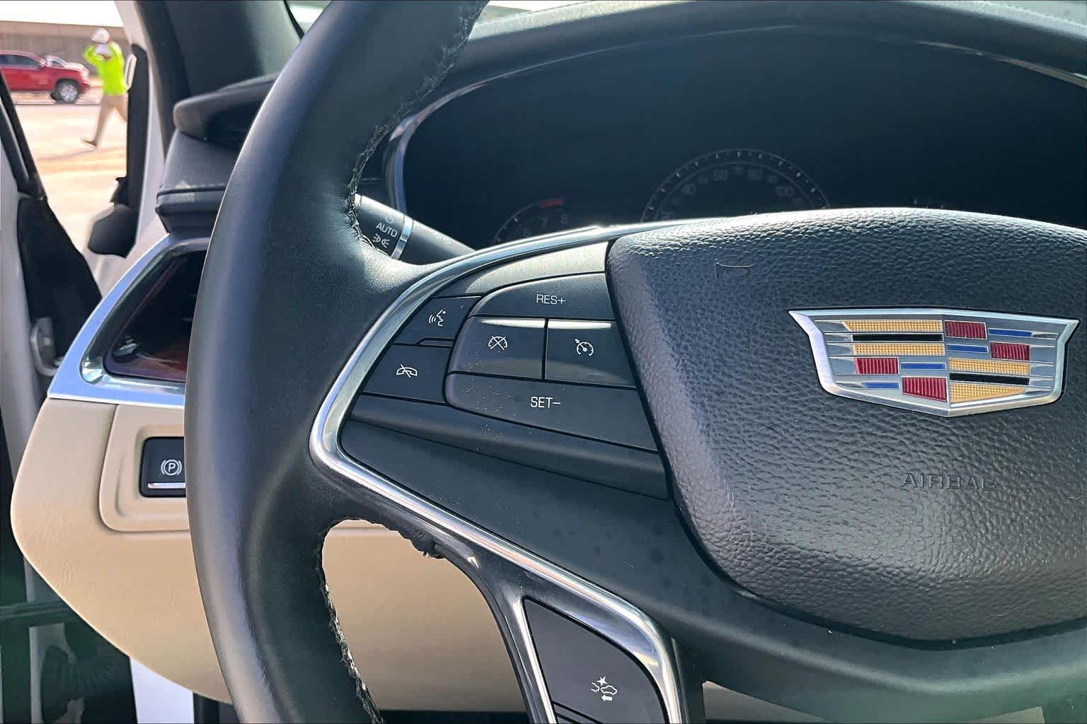 2017 Cadillac XT5 Luxury FWD Crystal White Tricoat at Tomball Ford