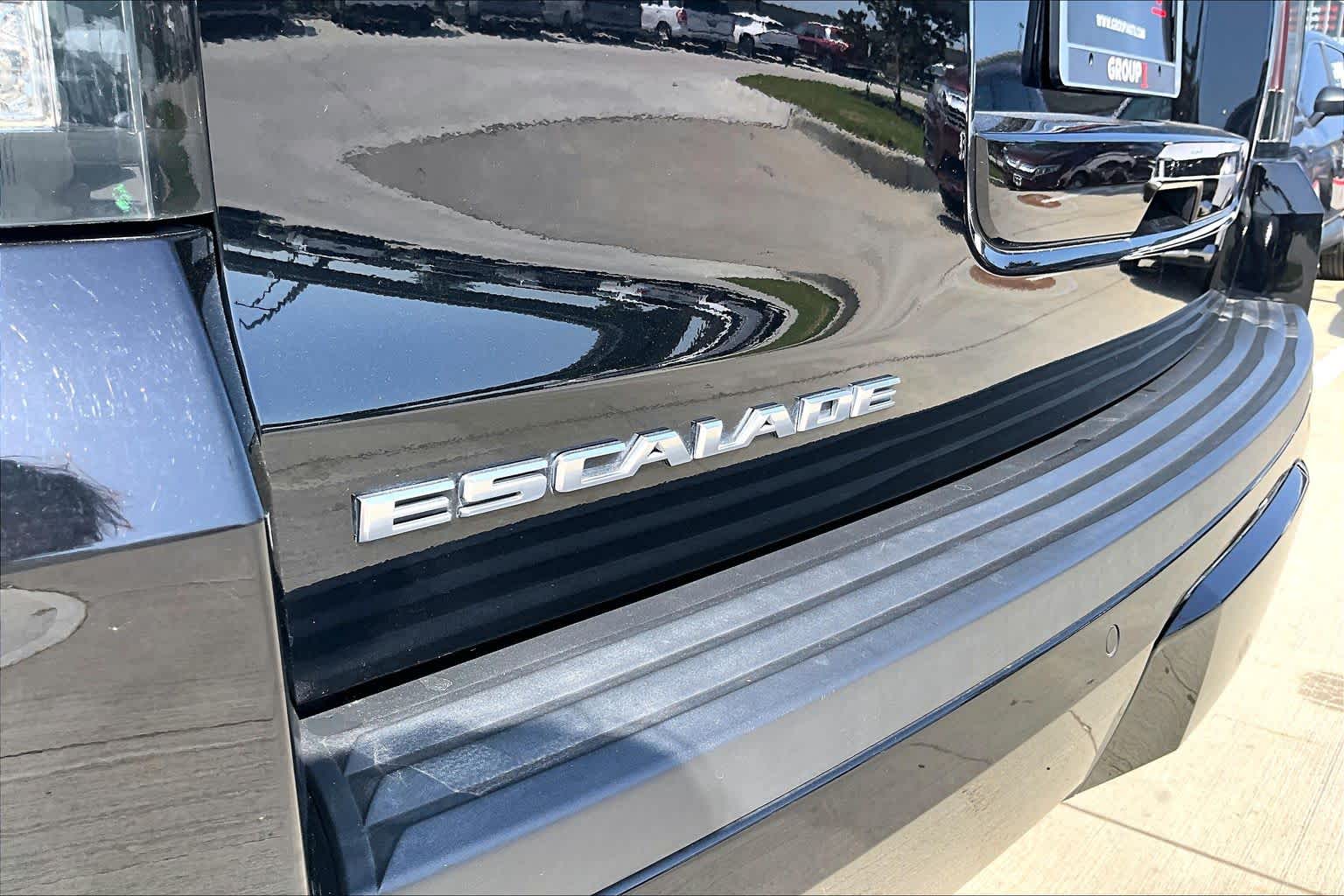2020 Cadillac Escalade Luxury Black Raven at AutoNation USA Houston