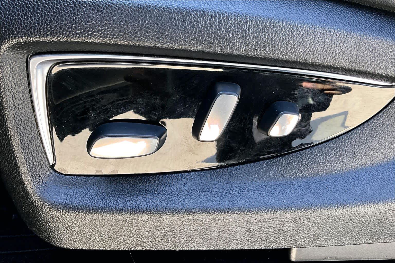 2020 Cadillac Escalade Luxury Black Raven at AutoNation USA Houston