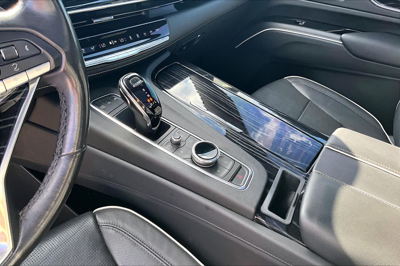 2021 Cadillac Escalade Sport Crystal White Tricoat at Beck & Masten Kia