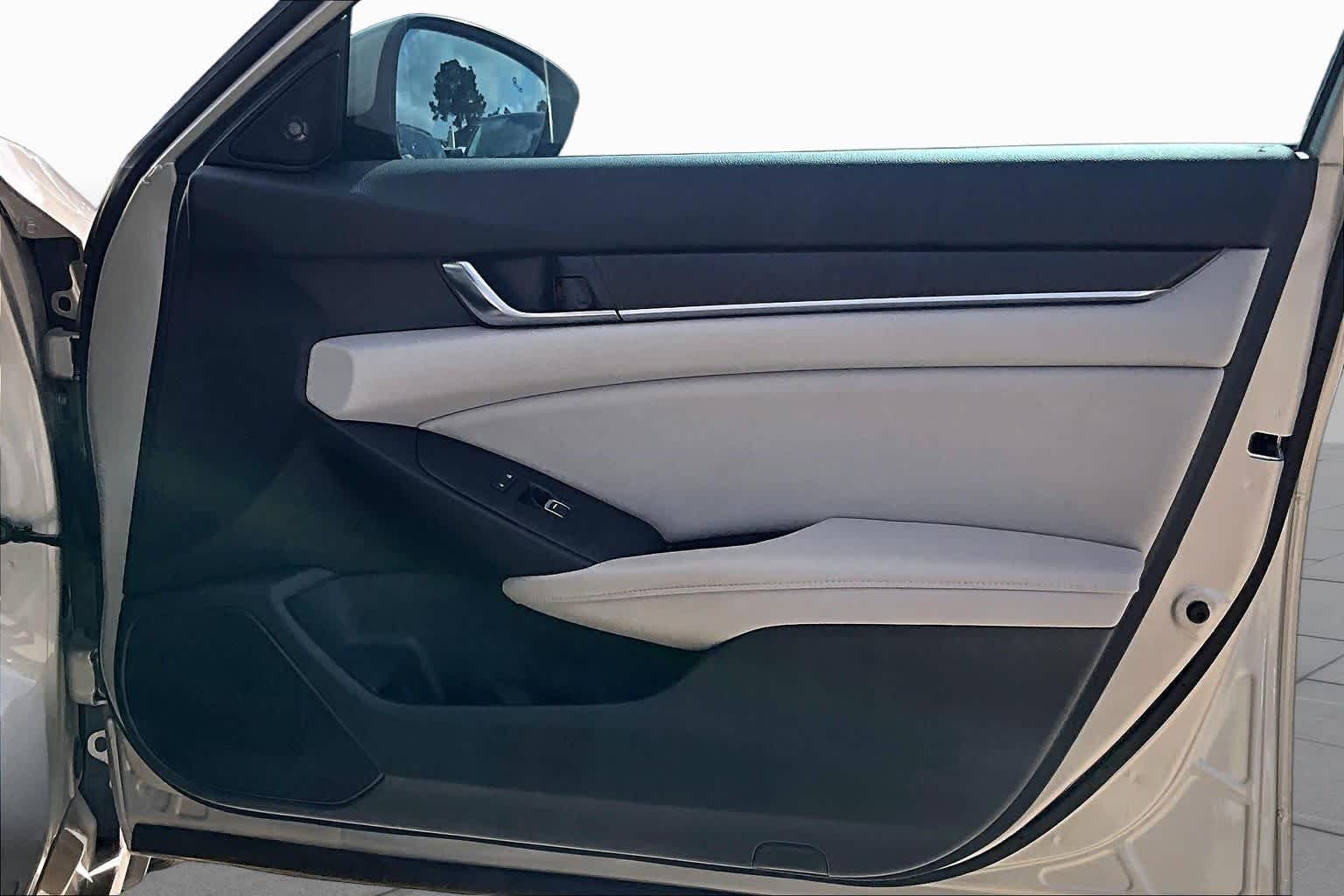 2018 Honda Accord Sedan EX-L 1.5T Champagne Frost Pearl at Westside Kia