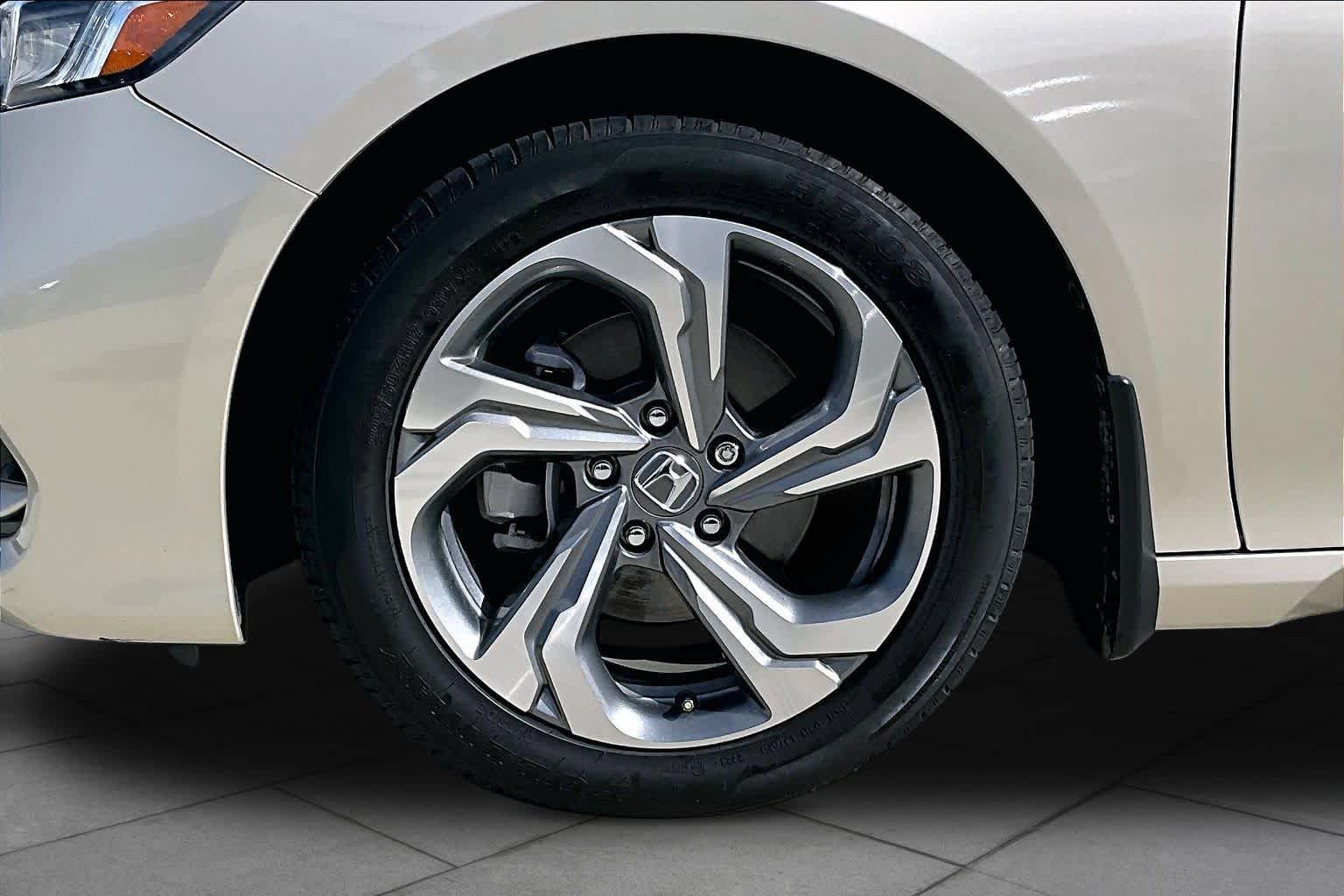 2018 Honda Accord Sedan EX-L 1.5T Champagne Frost Pearl at Westside Kia