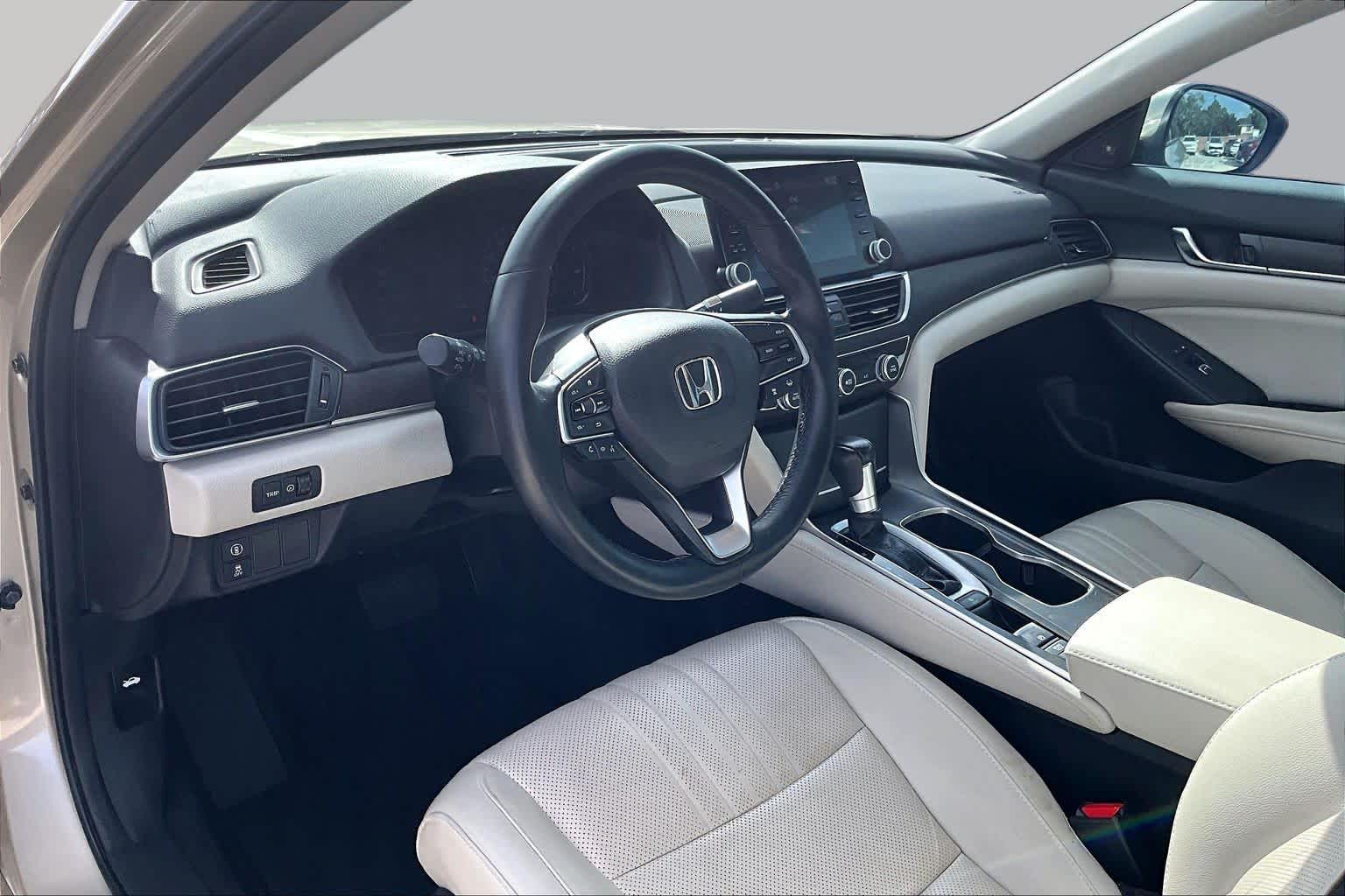 2018 Honda Accord Sedan EX-L 1.5T Champagne Frost Pearl at Westside Kia