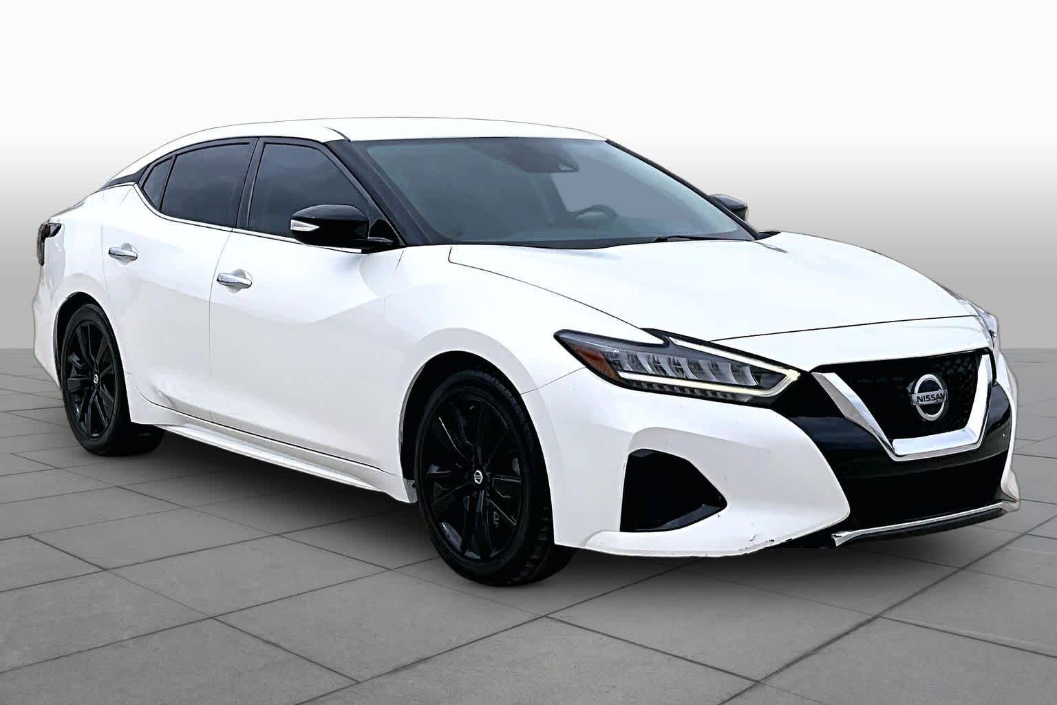 2022 Nissan Maxima SV Pearl White Tricoat at Auto Boutique Texas