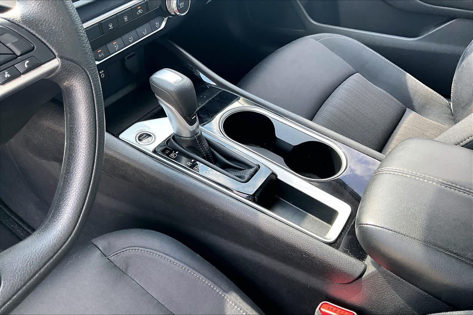 2024 Nissan Altima photo 15 of 32