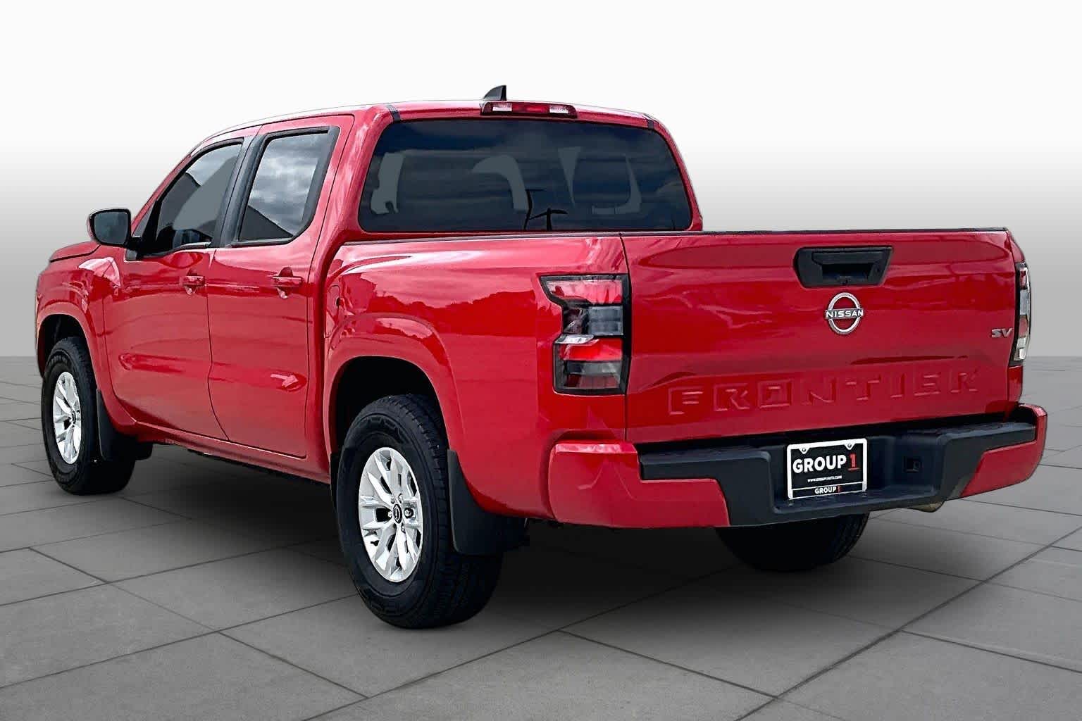 2024 Nissan Frontier SV - 11