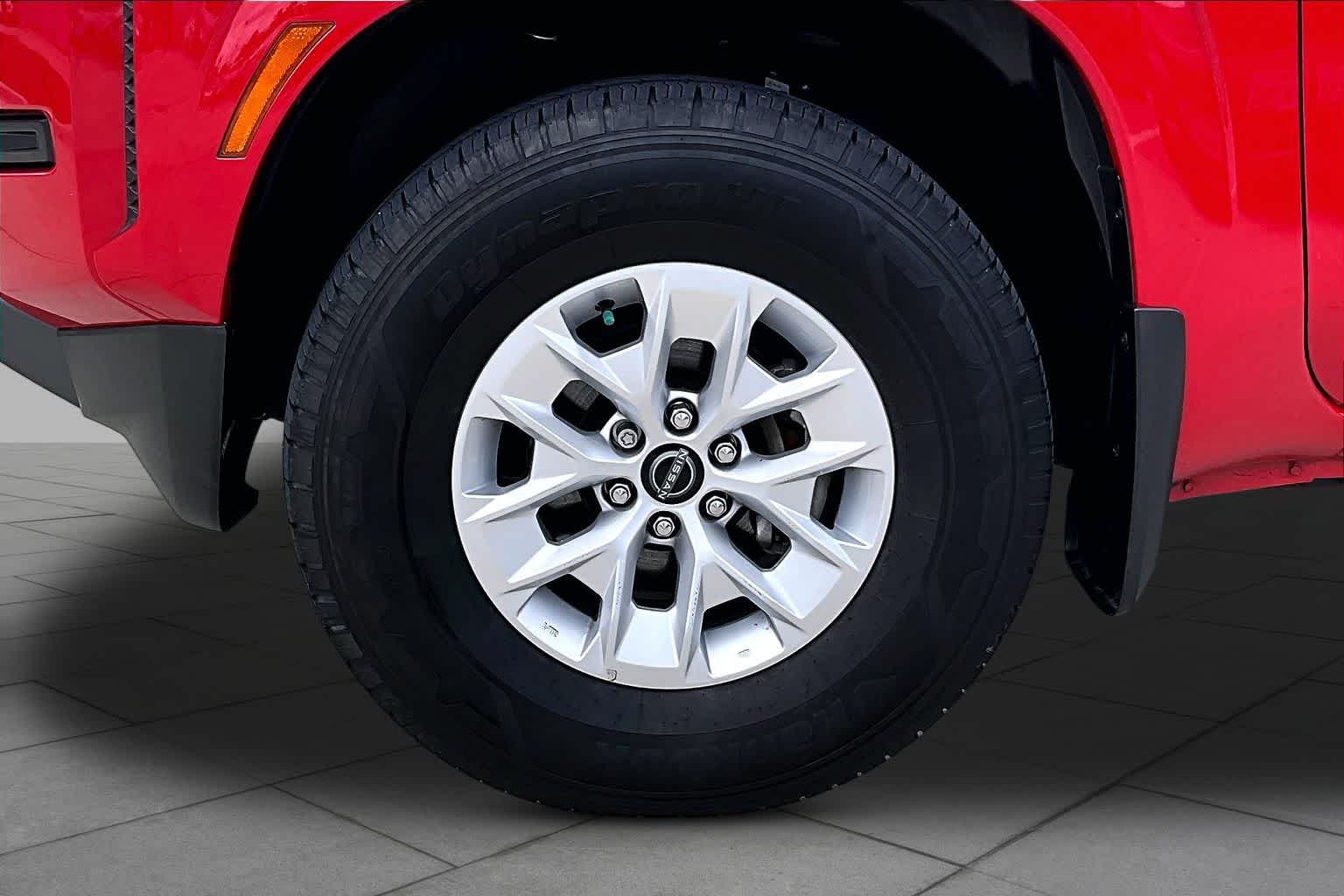 2024 Nissan Frontier SV - 10