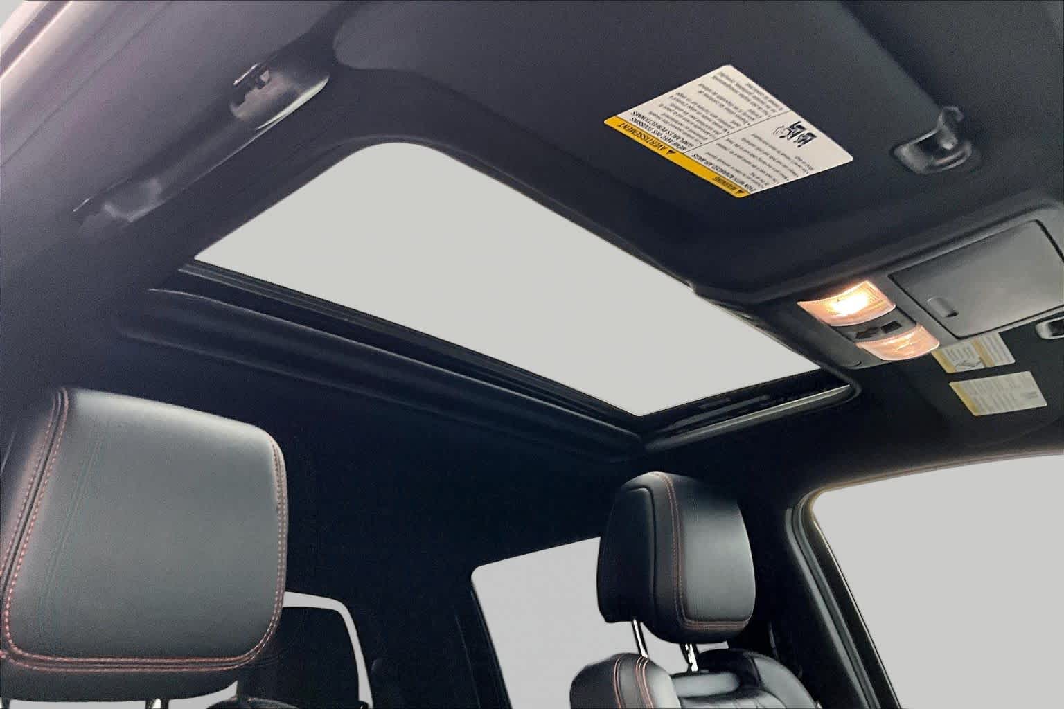 2024 Nissan Frontier PRO-4X Glacier White at Beck & Masten Kia