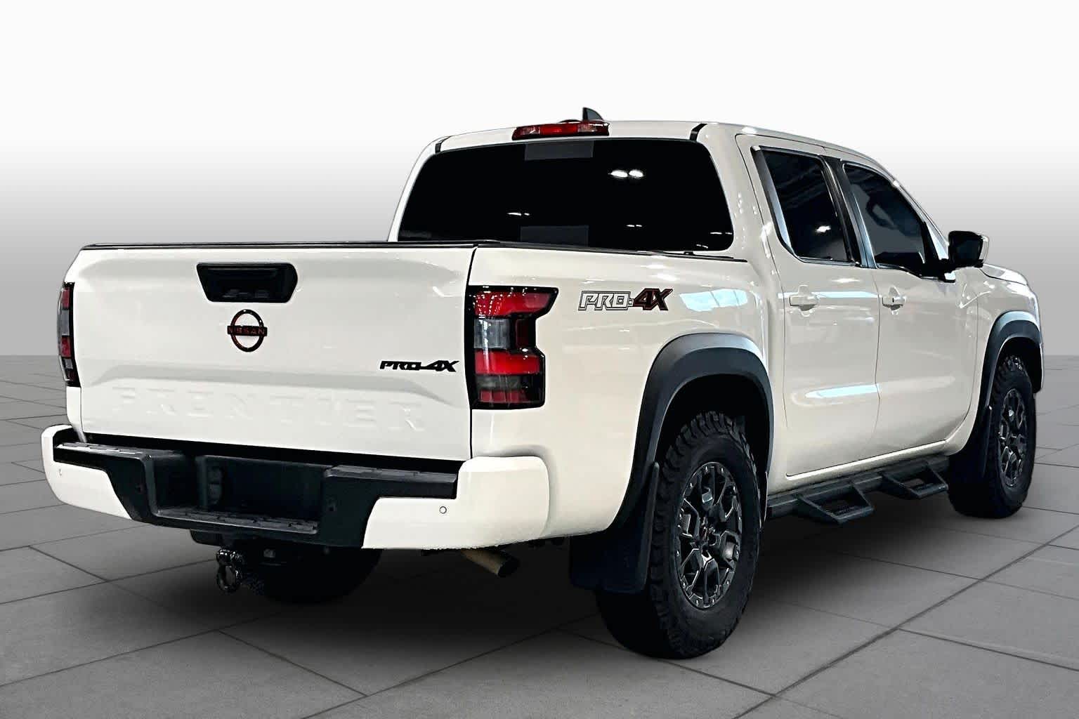 2024 Nissan Frontier PRO-4X Glacier White at Beck & Masten Kia