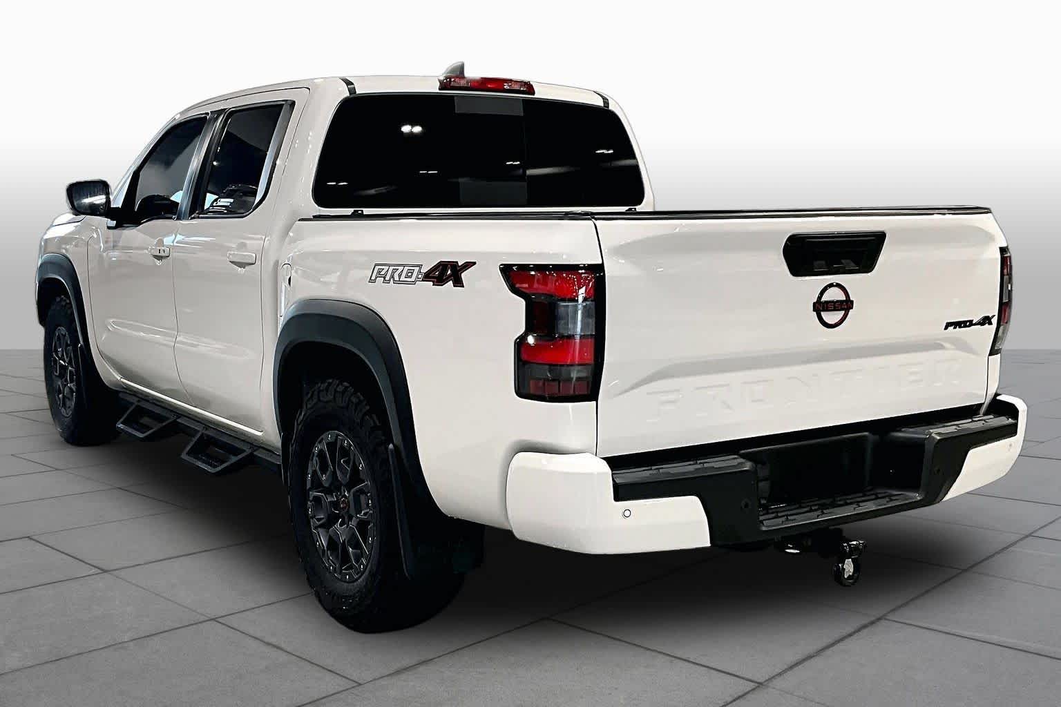 2024 Nissan Frontier PRO-4X Glacier White at Beck & Masten Kia