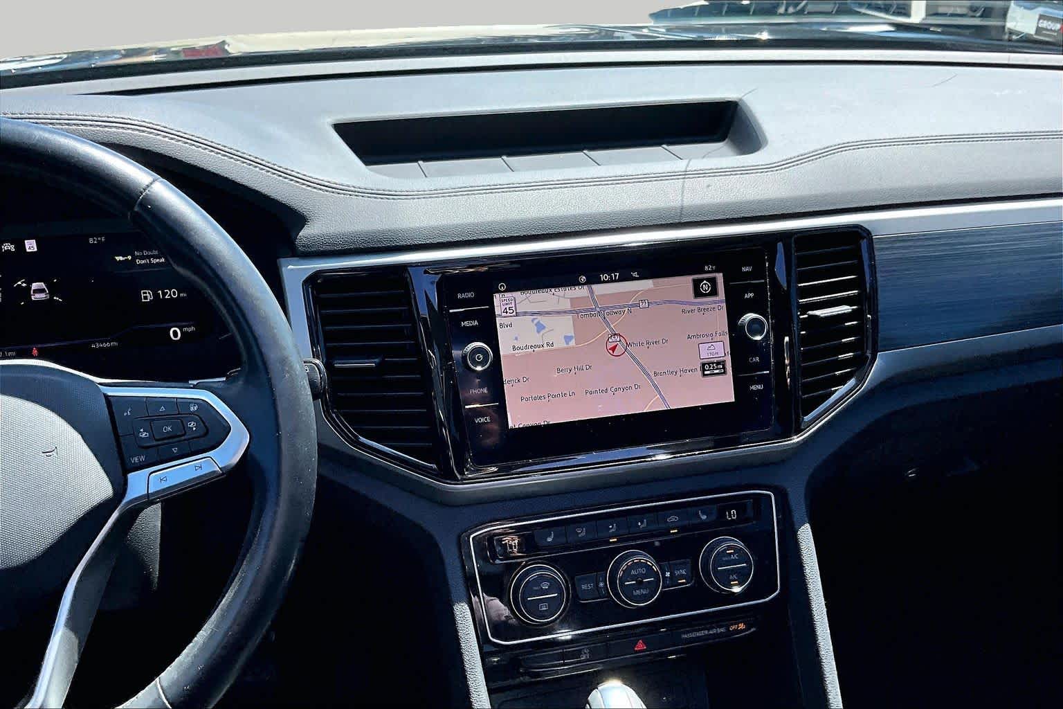 2021 Volkswagen Atlas 3.6L V6 SEL Racing Green at Group 1 Toyota Southwest