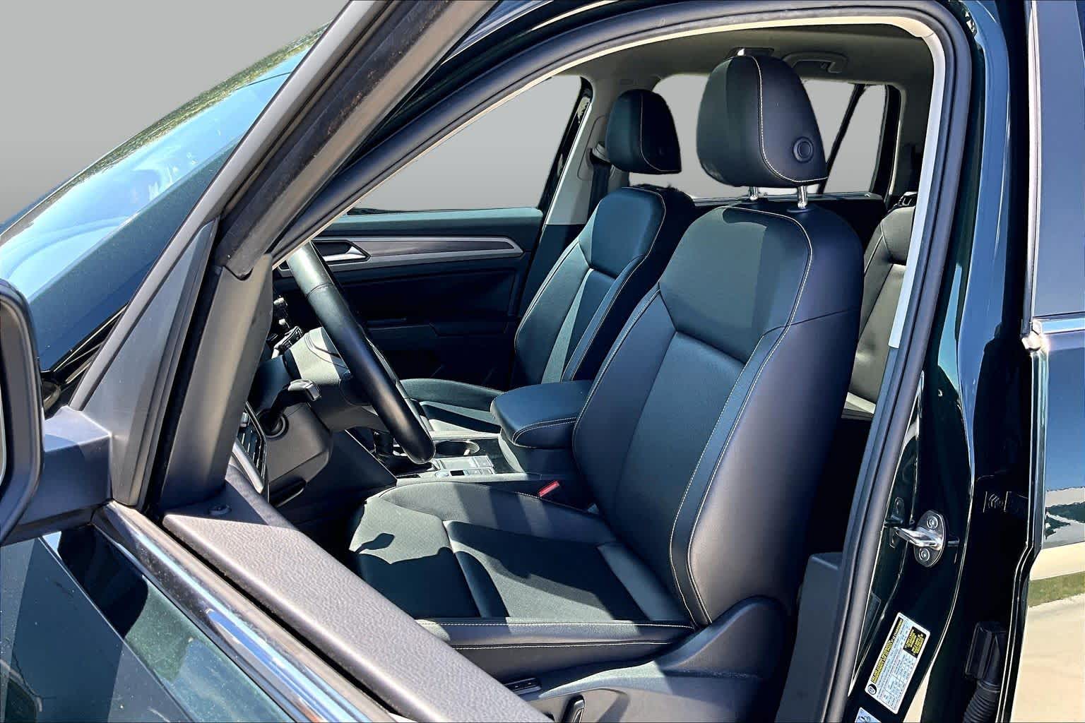 2021 Volkswagen Atlas 3.6L V6 SEL Racing Green at Group 1 Toyota Southwest