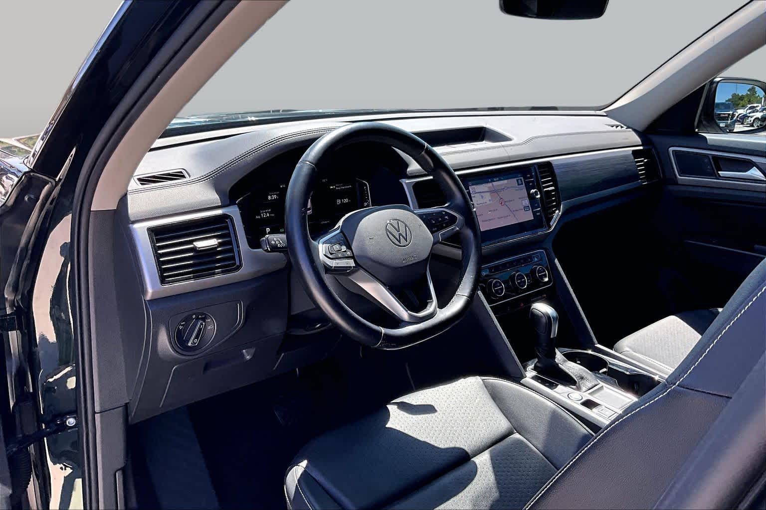 2021 Volkswagen Atlas 3.6L V6 SEL Racing Green at Group 1 Toyota Southwest