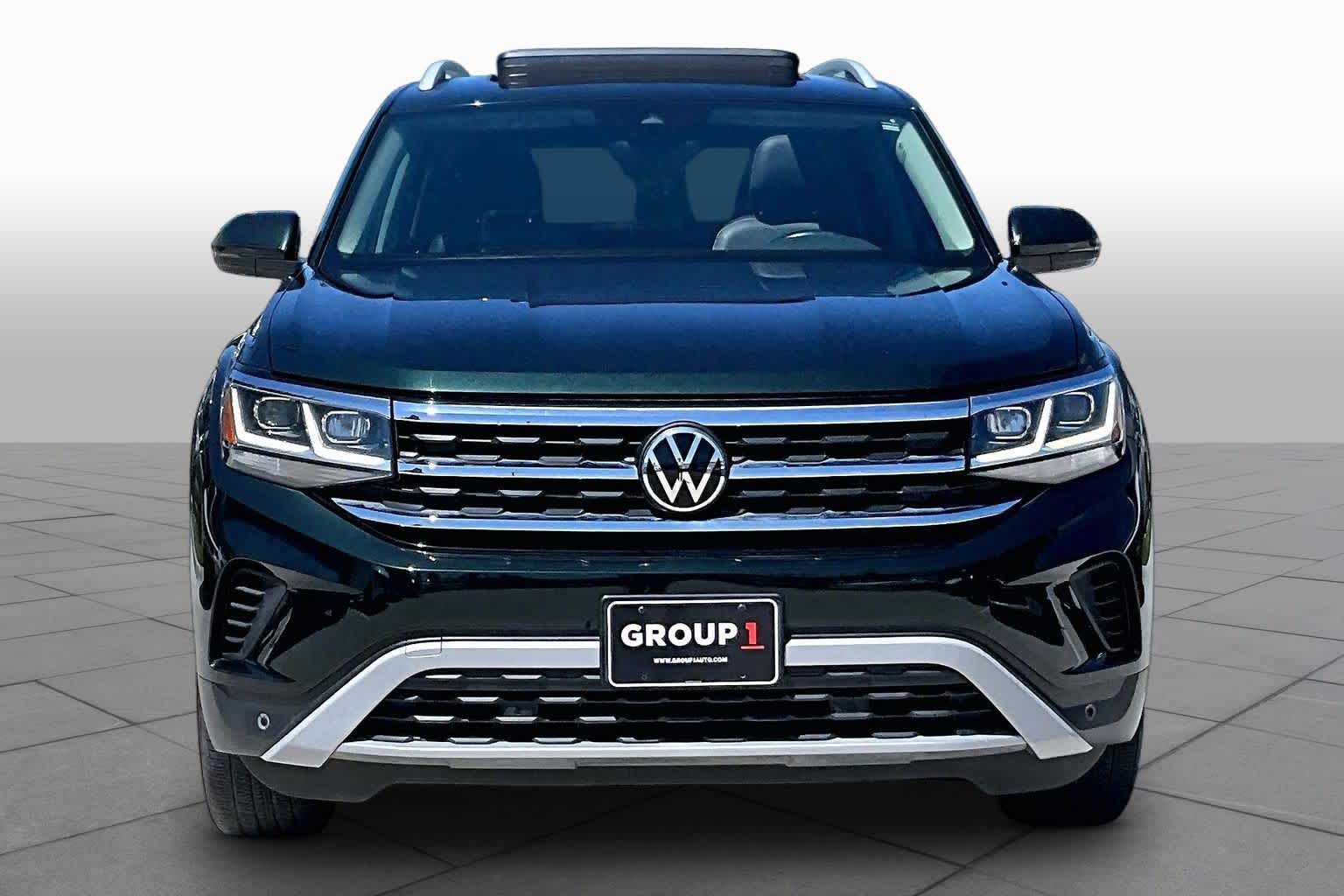 2021 Volkswagen Atlas 3.6L V6 SEL Racing Green at Group 1 Toyota Southwest