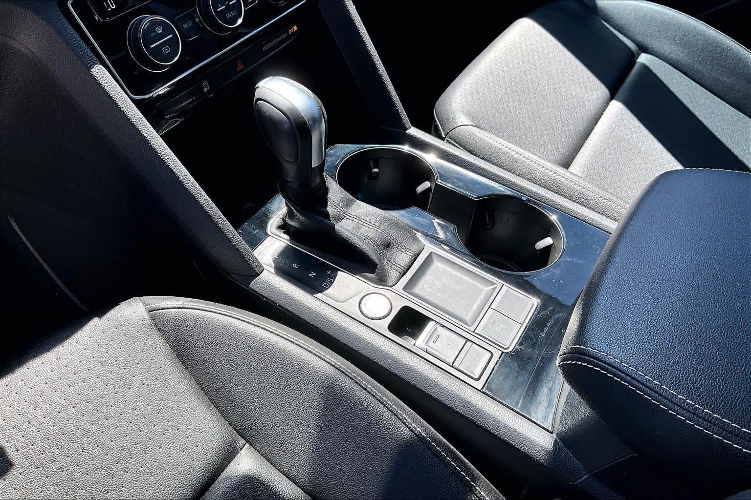 2021 Volkswagen Atlas 3.6L V6 SEL Racing Green at Group 1 Toyota Southwest