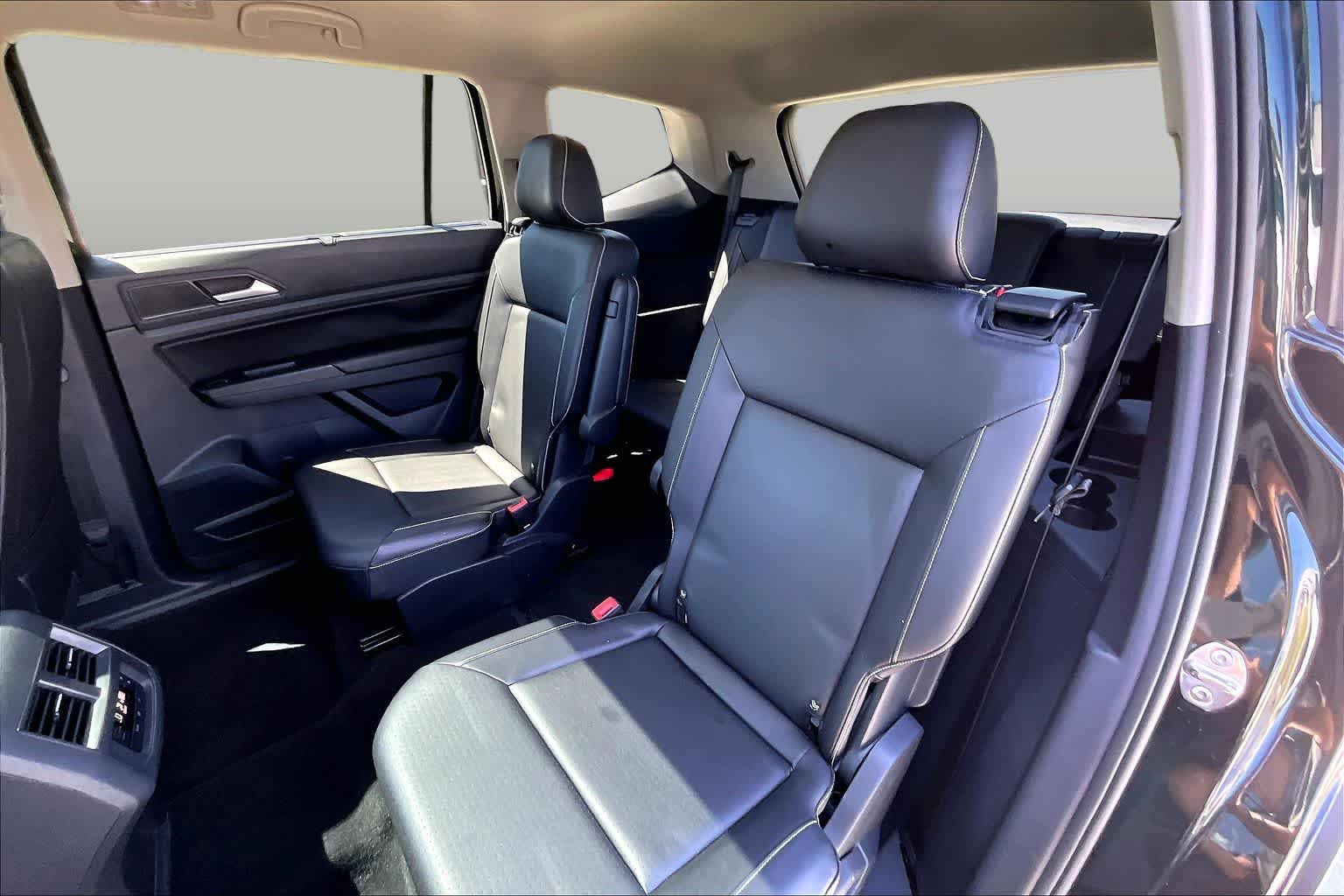 2021 Volkswagen Atlas 3.6L V6 SEL Racing Green at Group 1 Toyota Southwest