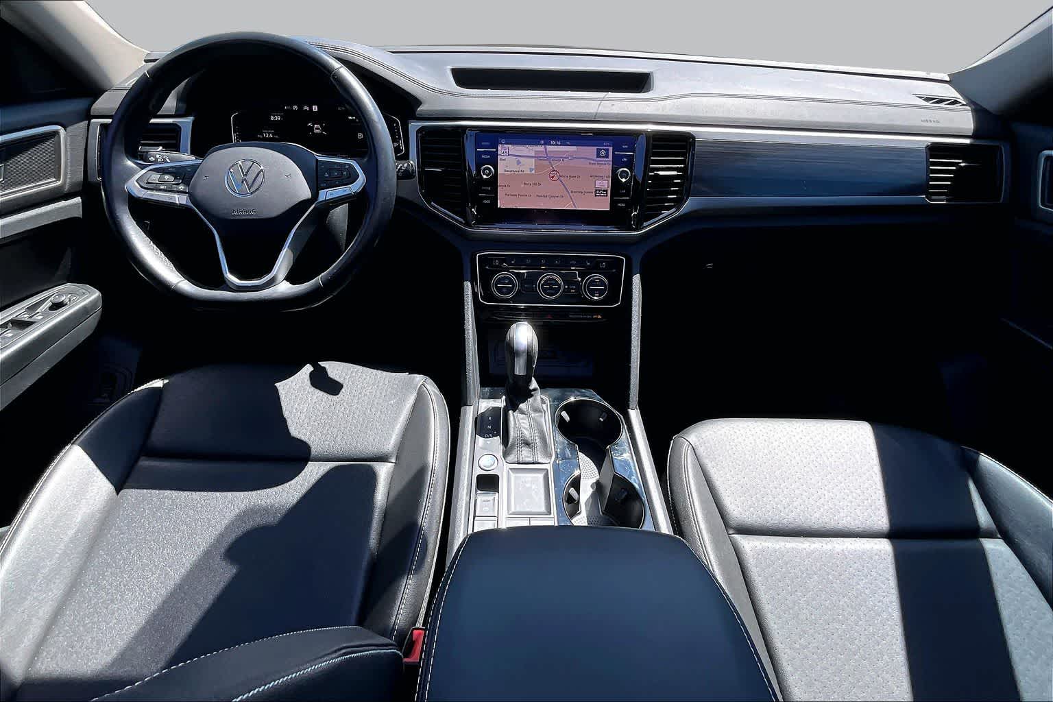2021 Volkswagen Atlas 3.6L V6 SEL Racing Green at Group 1 Toyota Southwest