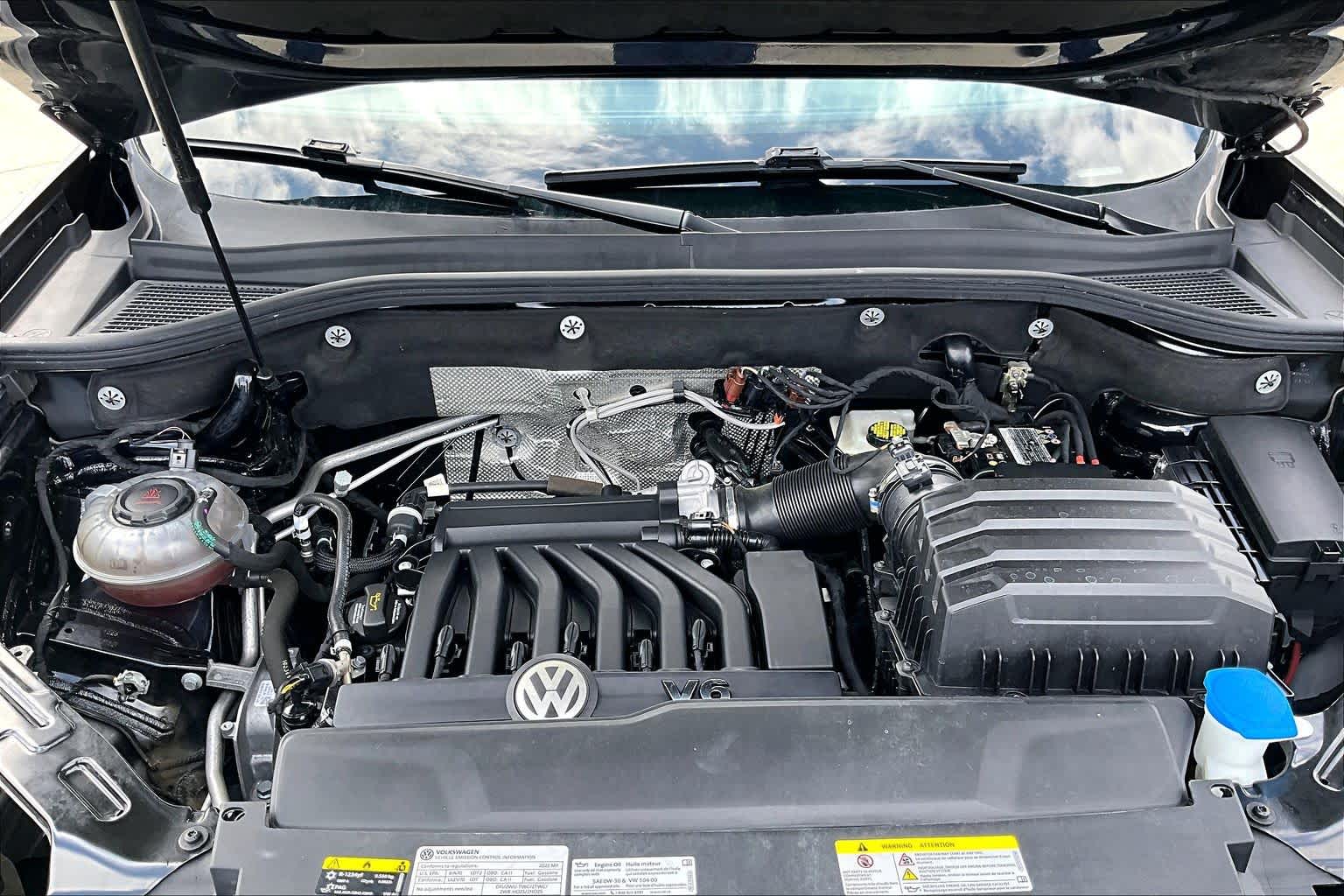 2023 Volkswagen Atlas Cross Sport 3.6L V6 SEL Premium R-Line Deep Black Pearl at HGreg Houston