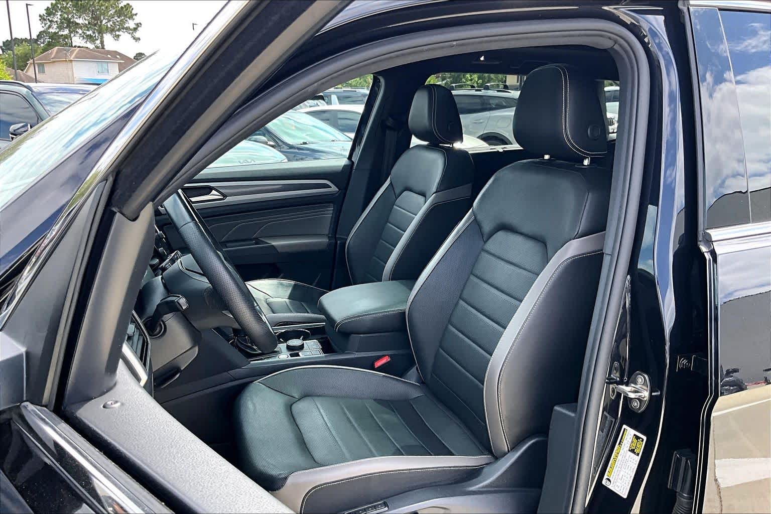 2023 Volkswagen Atlas Cross Sport 3.6L V6 SEL Premium R-Line Deep Black Pearl at HGreg Houston