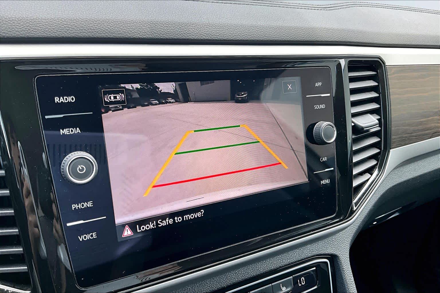 2023 Volkswagen Atlas 2.0T SE w/Technology Pure White at AutoNation Toyota Gulf Fwy