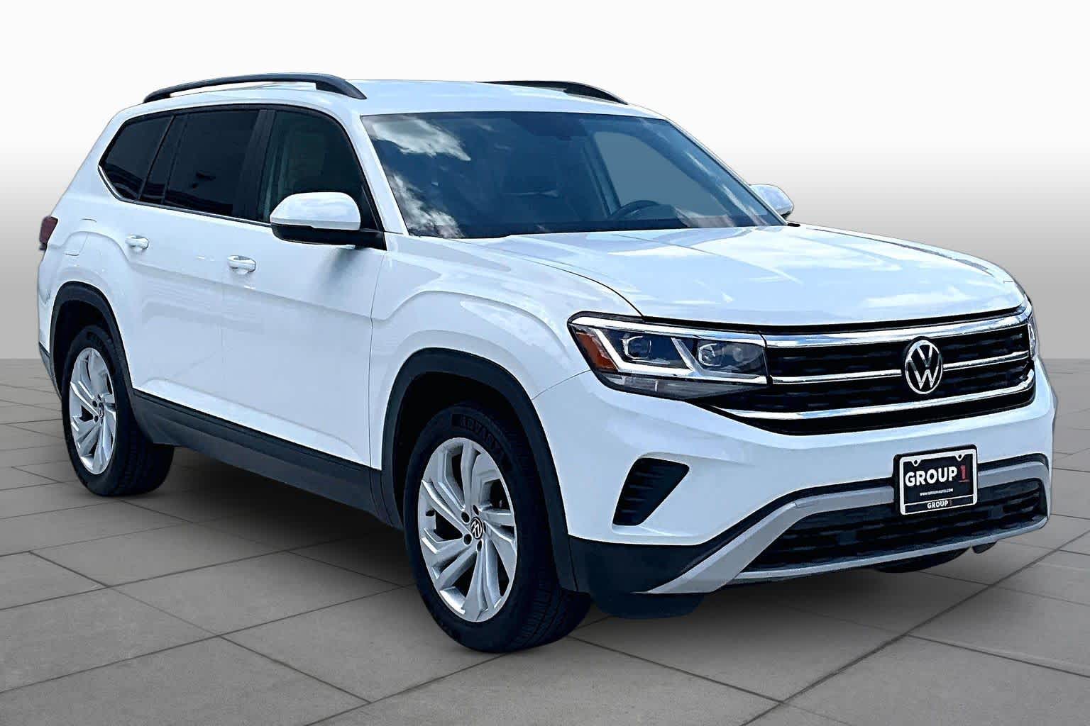 2023 Volkswagen Atlas 2.0T SE w/Technology Pure White at AutoNation Toyota Gulf Fwy