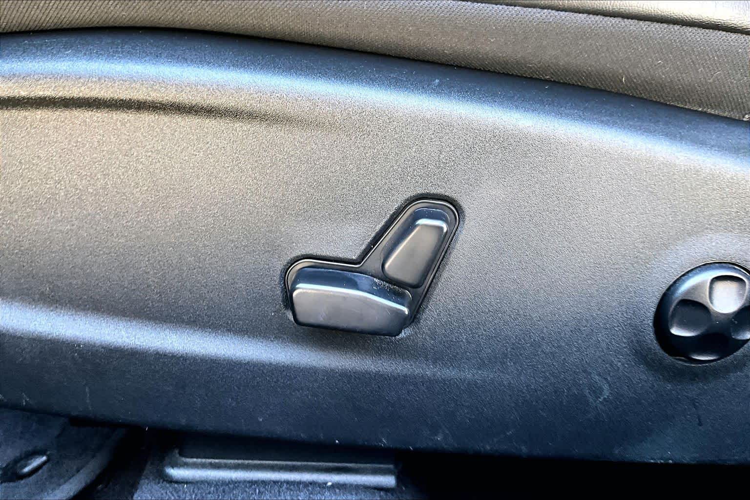2019 Dodge Charger photo 30 of 33