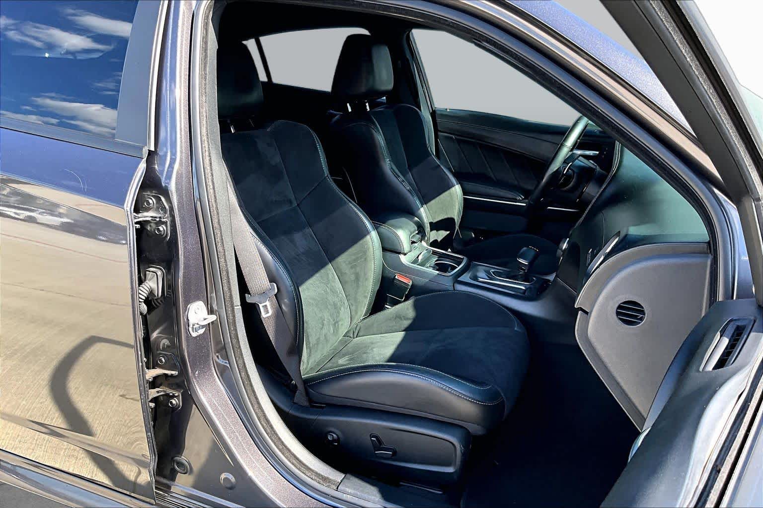 2019 Dodge Charger photo 9 of 33