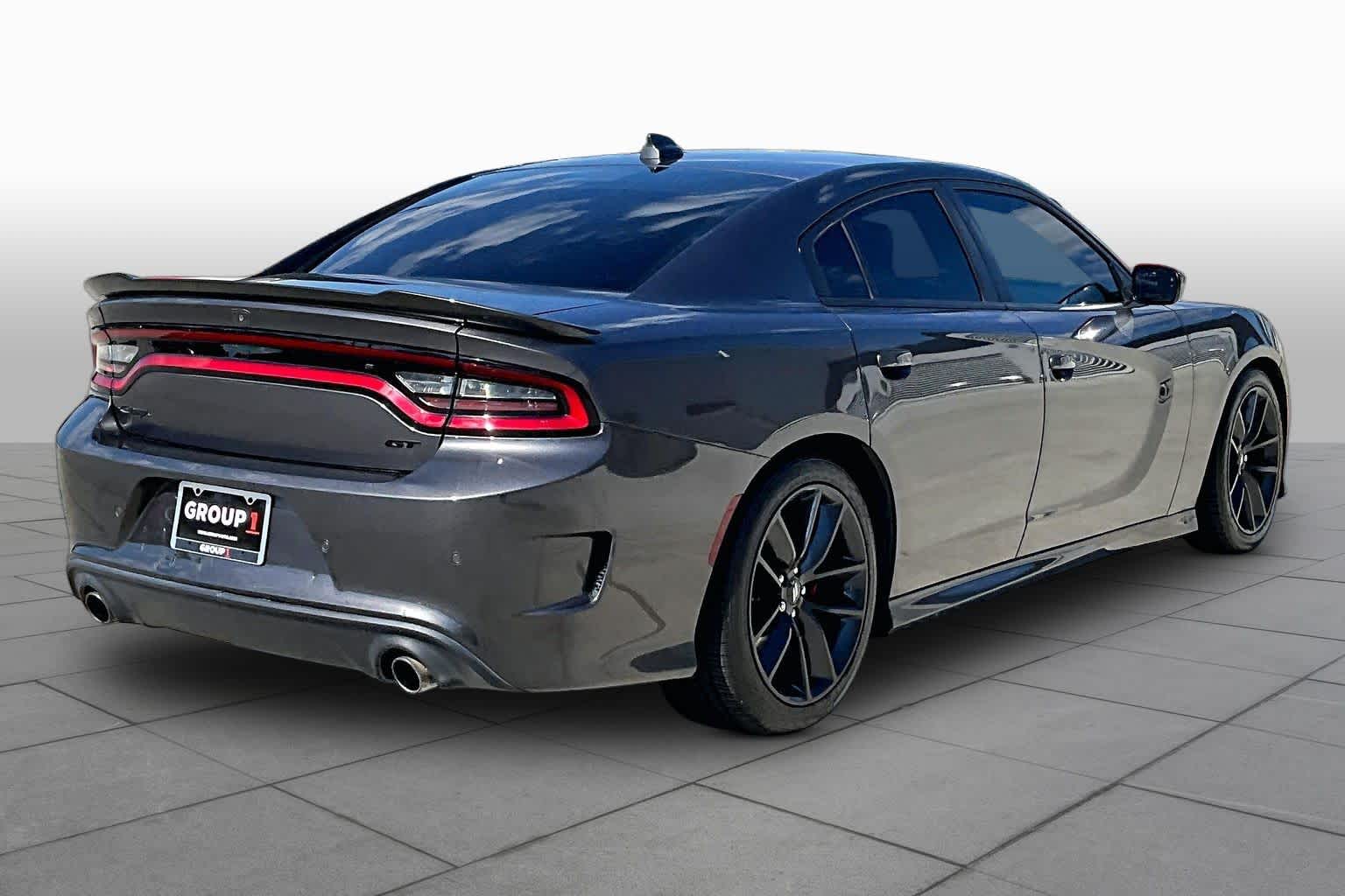 2019 Dodge Charger photo 12 of 33