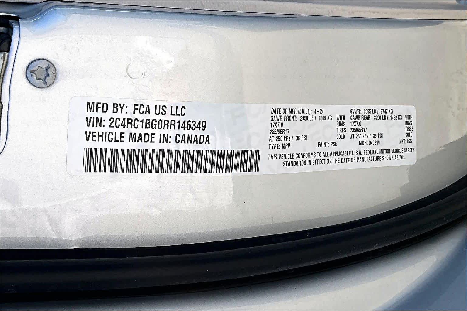 2024 Chrysler Pacifica photo 33 of 33