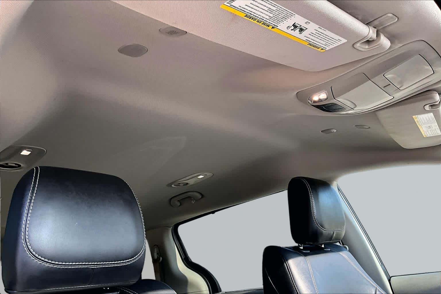 2024 Chrysler Pacifica photo 13 of 33