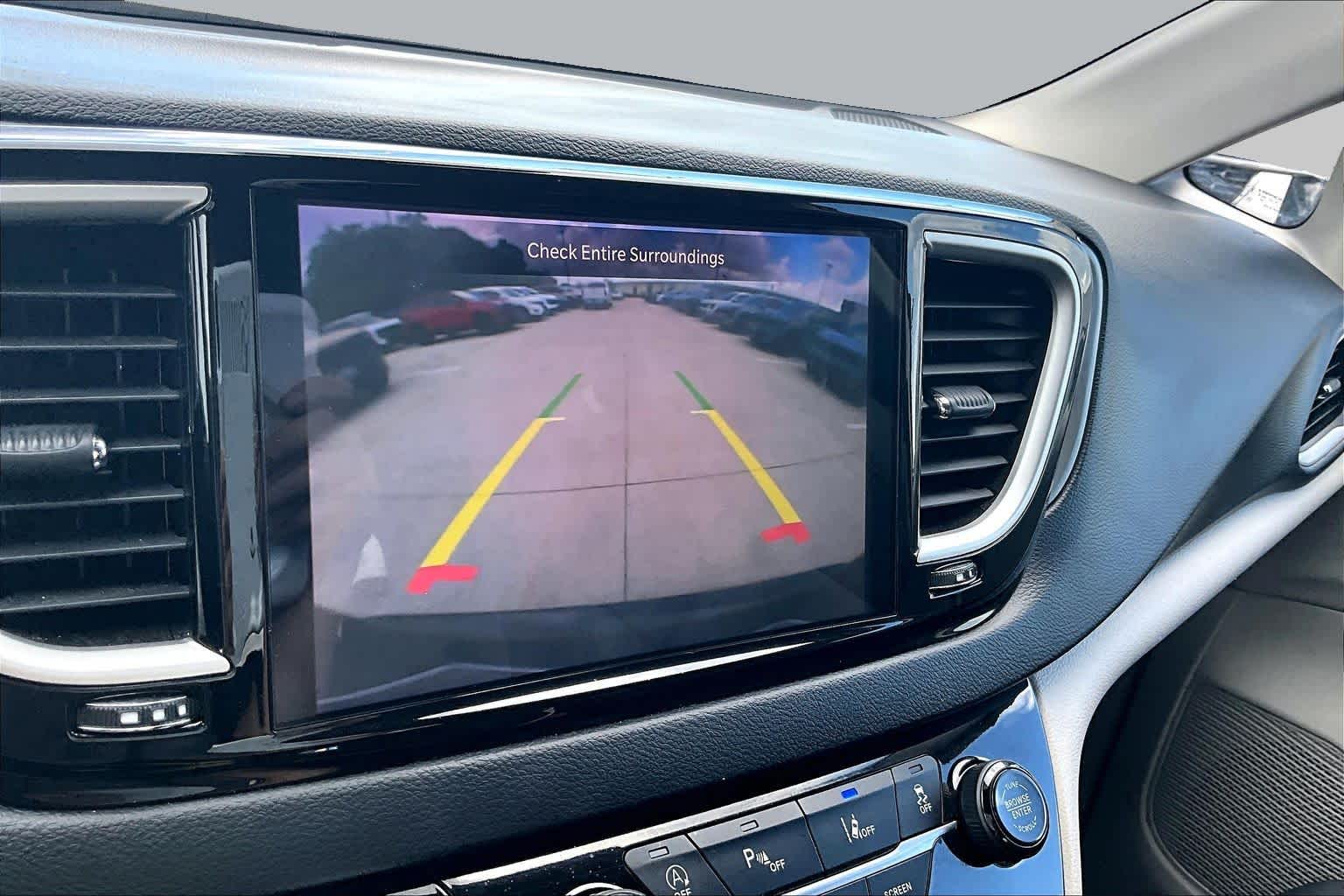 2023 Chrysler Pacifica Touring L Brilliant Black Crystal Pearlcoat at HGreg Houston
