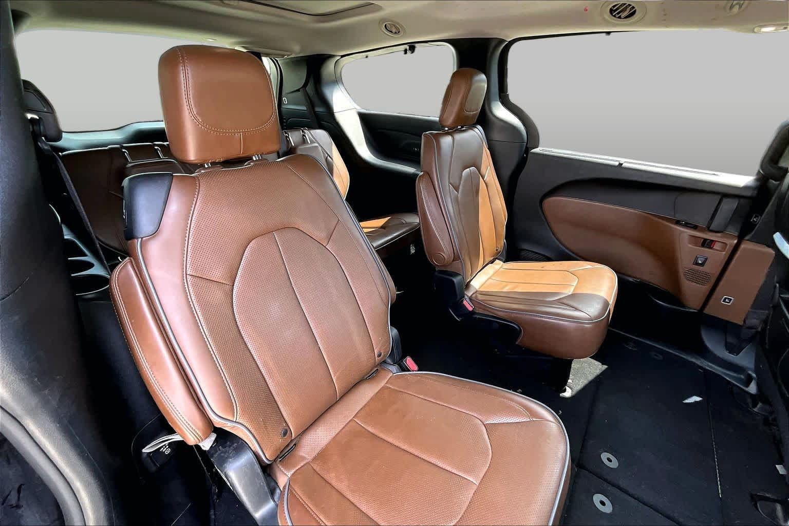2017 Chrysler Pacifica Limited Dark Cordovan Pearlcoat at AutoNation USA Katy