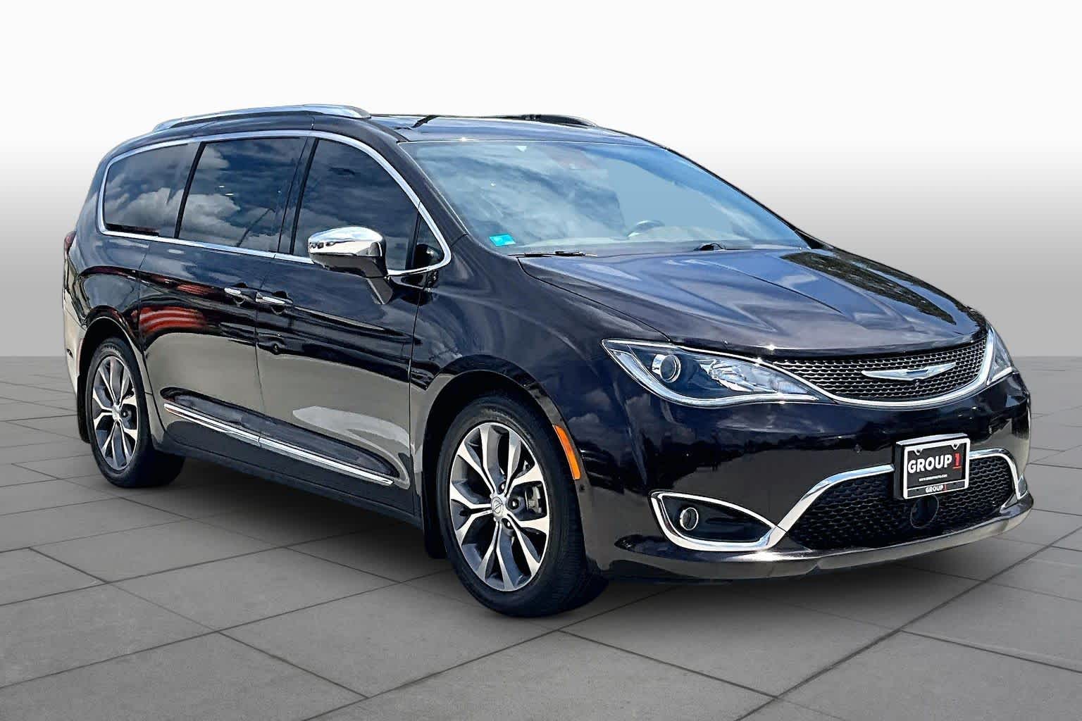 2017 Chrysler Pacifica Limited Dark Cordovan Pearlcoat at AutoNation USA Katy