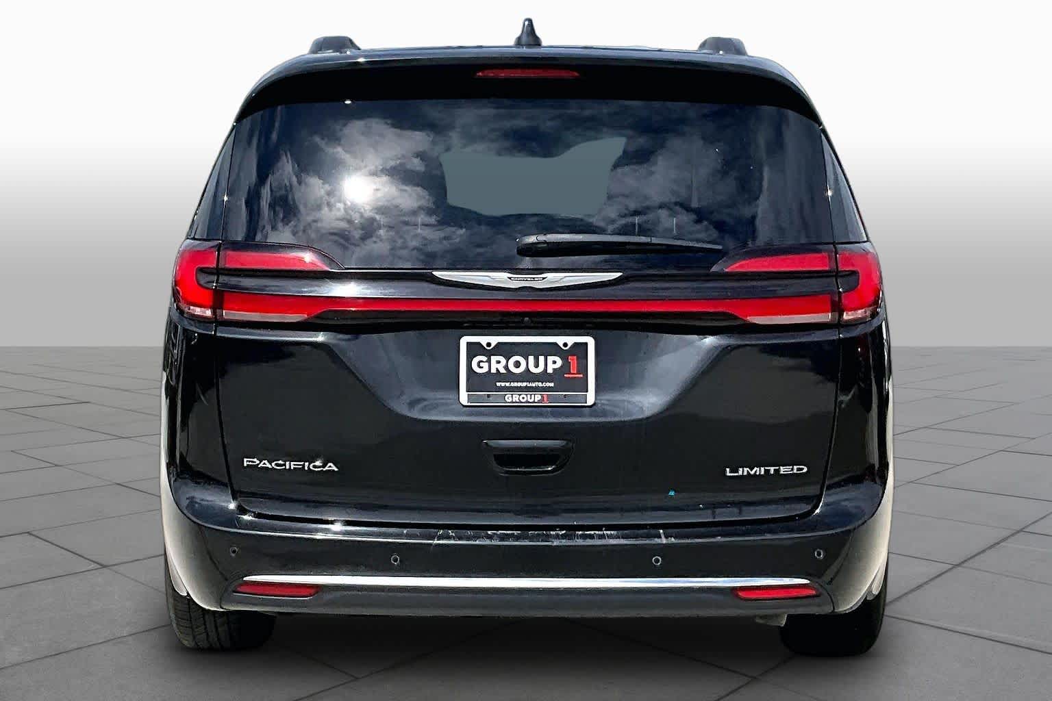 2023 Chrysler Pacifica Limited - 4